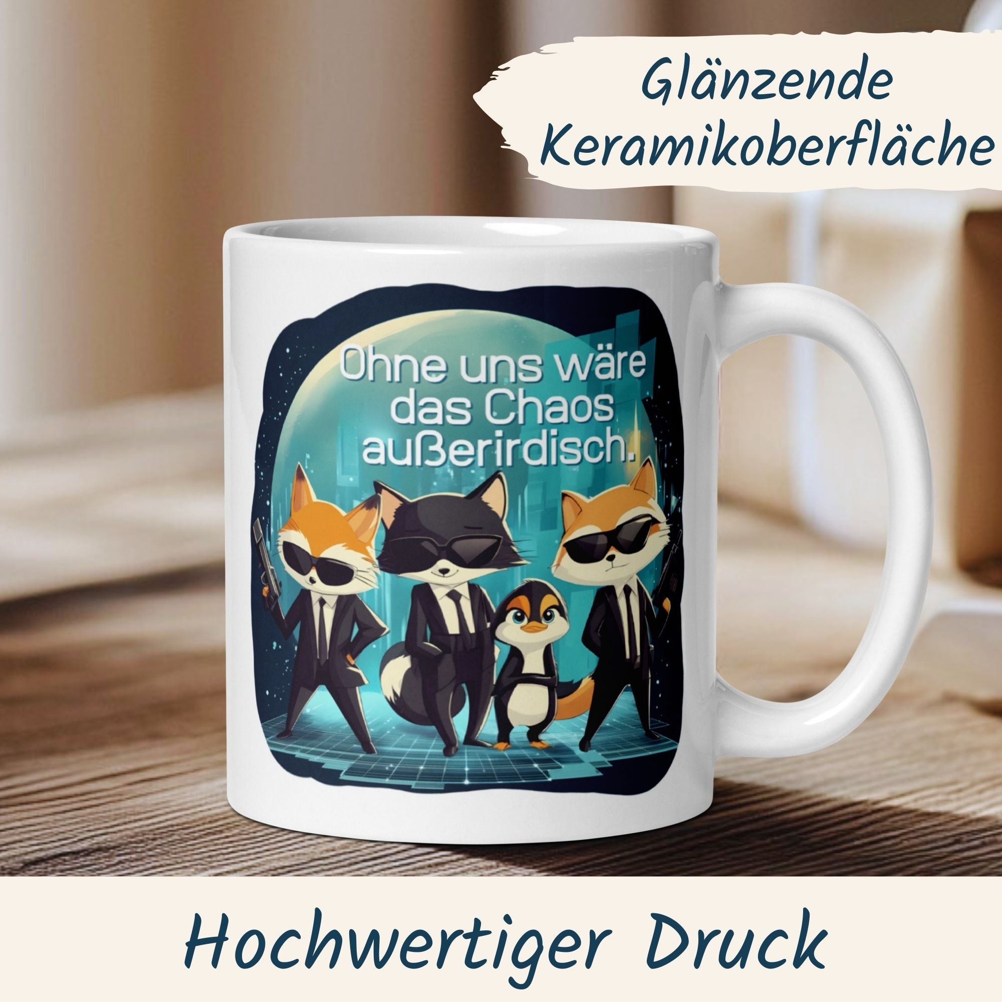 Humorvolle Keramiktasse mit außergalaktischem Team und Spruch für Büroalltag und Geschenke.