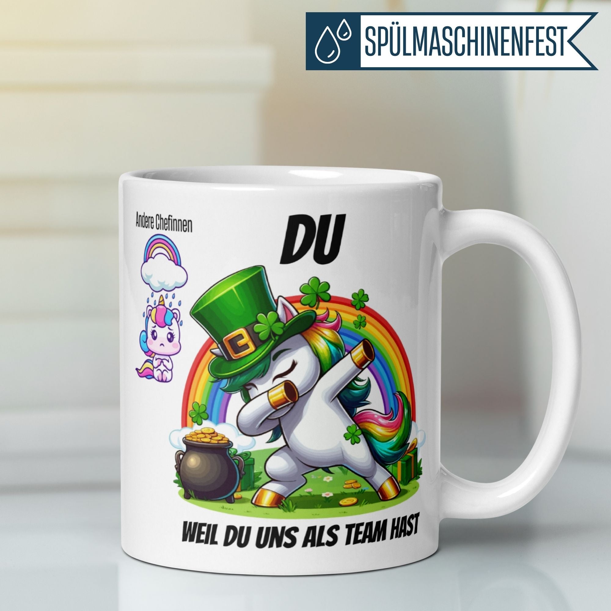 Momentals Tasse Chefin mit Einhorn & Kleeblättern, humorvolles Geschenk für Chefinnen.