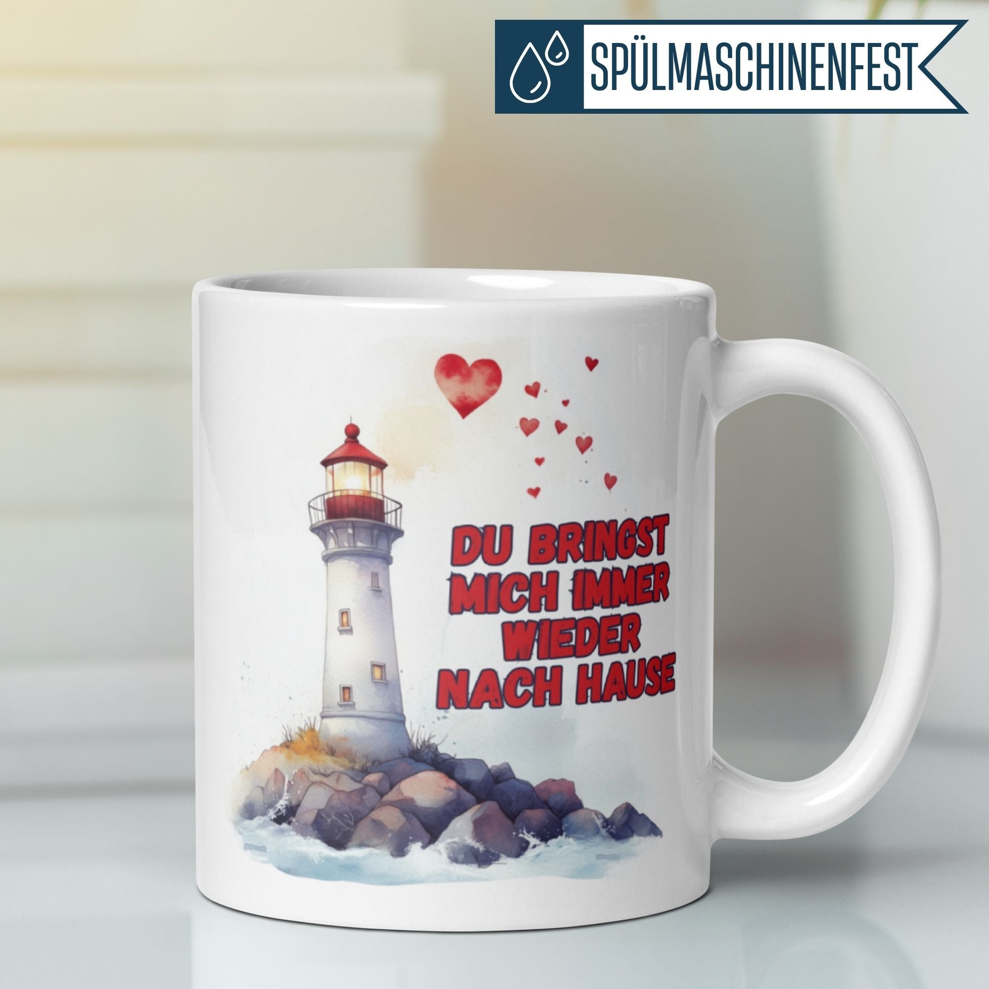 Momentals Tasse mit Leuchtturm und Herz, Spruch 'Du bringst mich immer wieder nach Hause', romantisches Design.