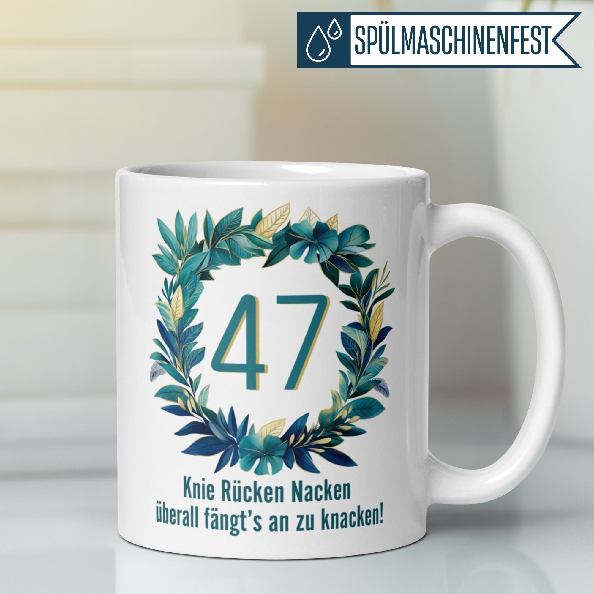 Momentals® Tasse 47. Geburtstag | Zahl & Spruch | Knie Rücken Nacken
