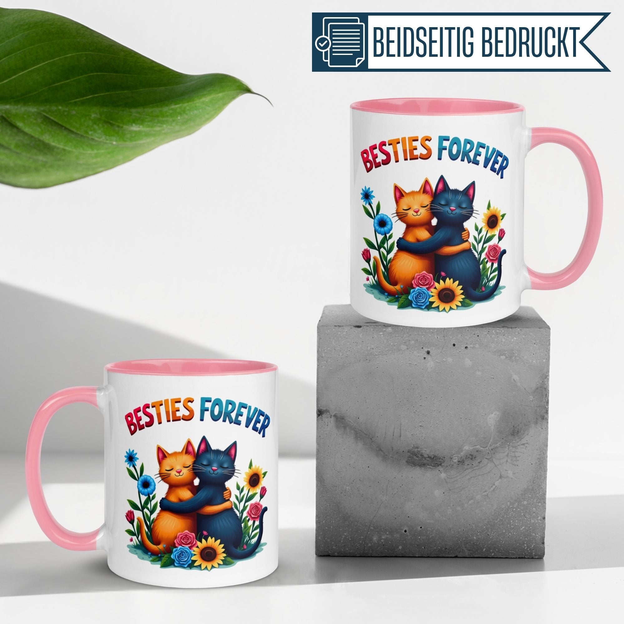 Momentals® Tasse mit Katzenmotiven und der Botschaft 'Besties Forever' auf pinkem Henkel.