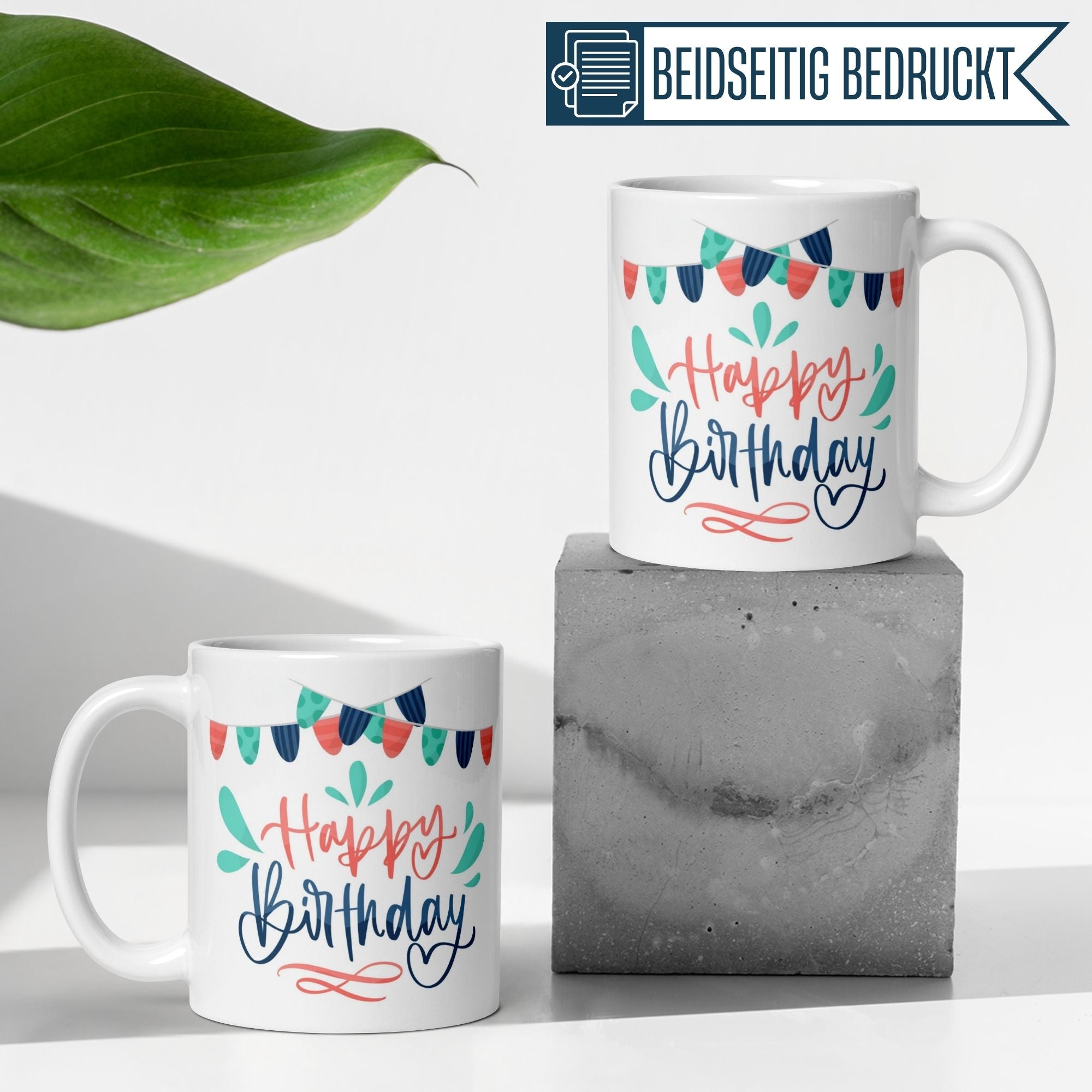 Bunte Happy Birthday Tassen mit Girlande, beidseitig bedruckt, ideal für Geburtstagsfeiern und Geschenke.
