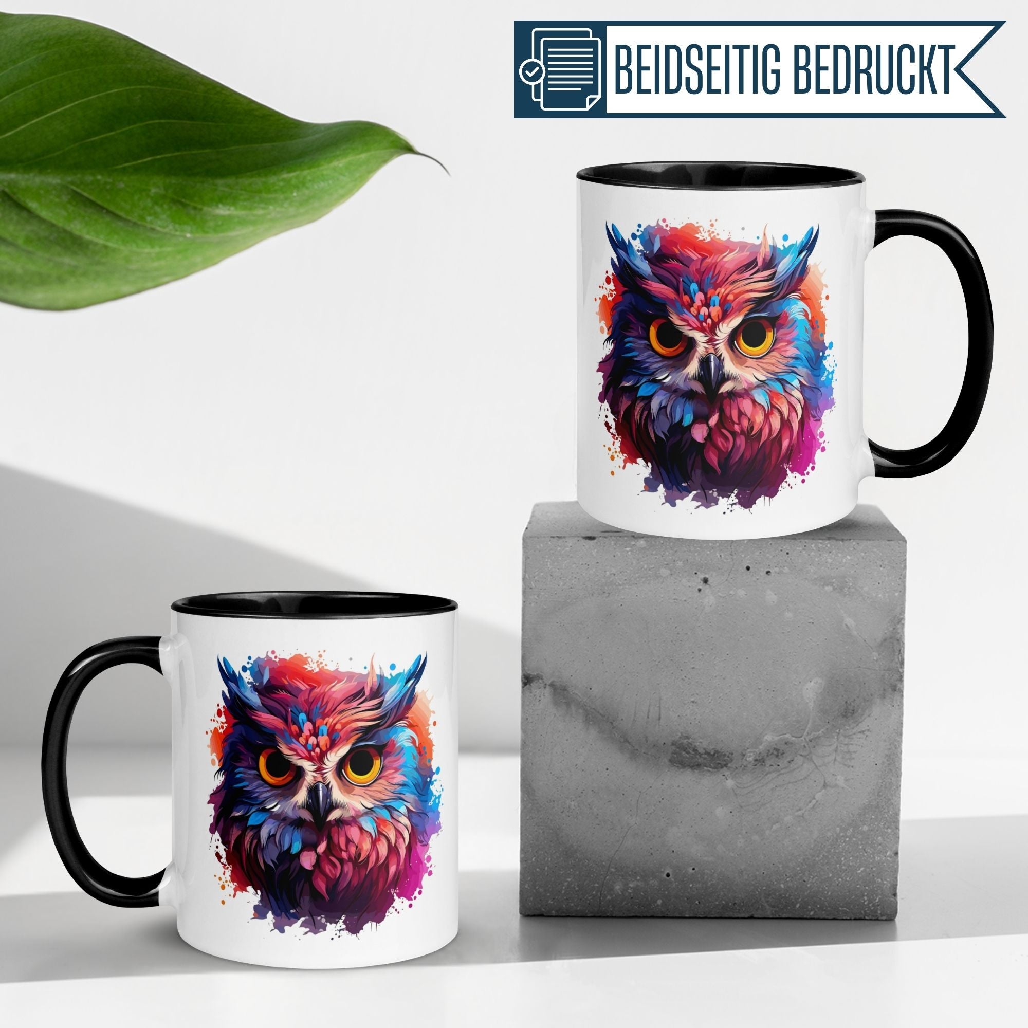 Bunte Eule Tasse von Momentals, Kunstwerk im Aquarell-Stil, beidseitig bedruckt, perfekt für Tierliebhaber.