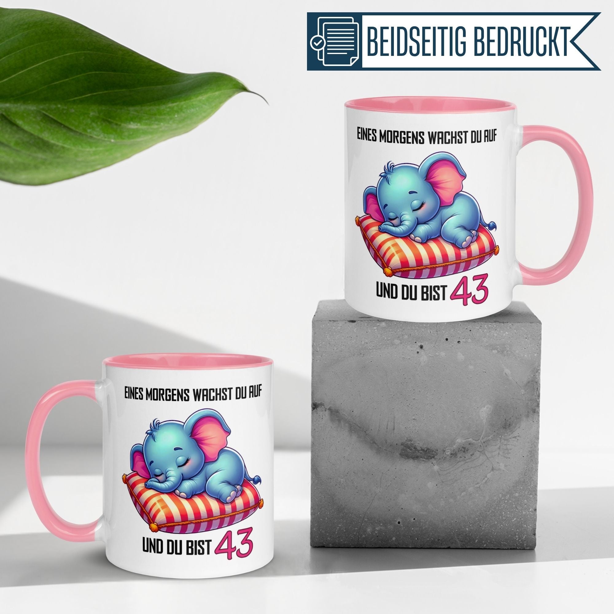 Momentals® Tasse zum 43. Geburtstag mit Elefant und Spruch, ideal für fröhliche Überraschungen.