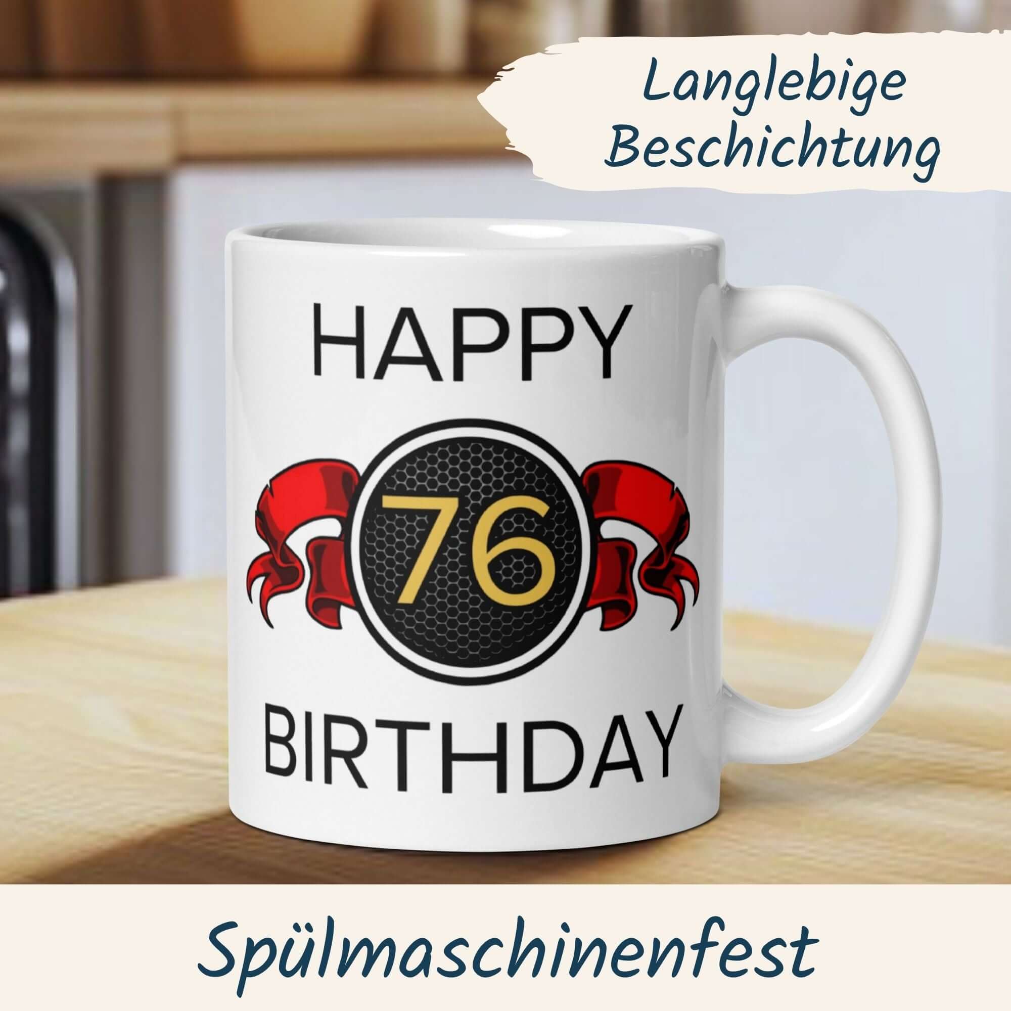 Momentals® Tasse zum 76. Geburtstag mit Wappen und roter Schleife. Ideal für stilvolle Geburtstagsfeier.