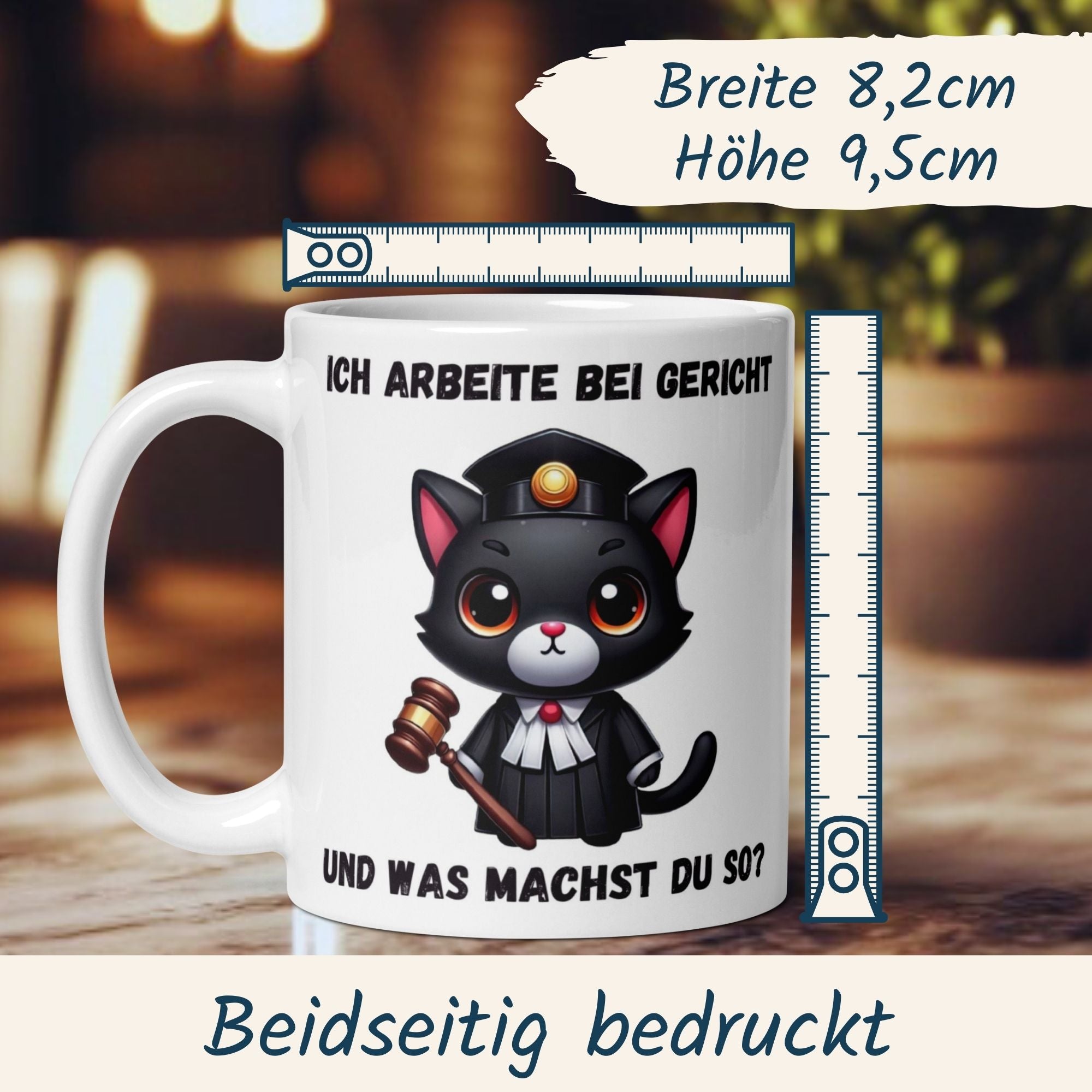 Momentals® Tasse mit niedlicher Katze als Richter und Spruch für Juristen und Katzenliebhaber.