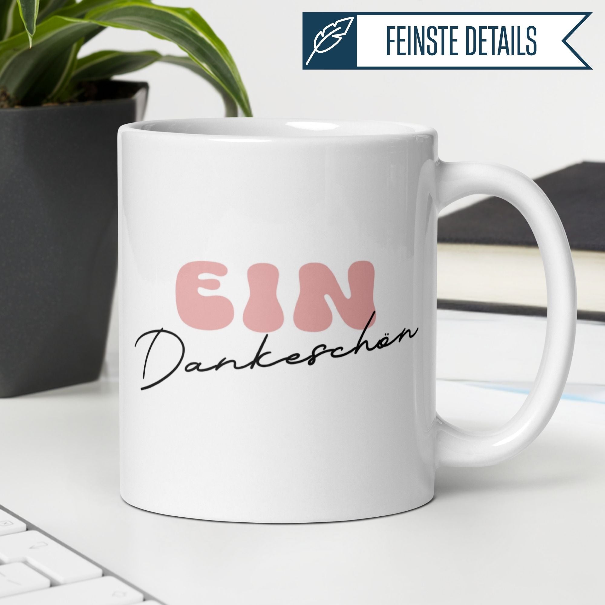Momentals® Tasse Danke | Schlicht & Spruch | Minimalistischer Schriftzug Ein Dankeschön • Momentals