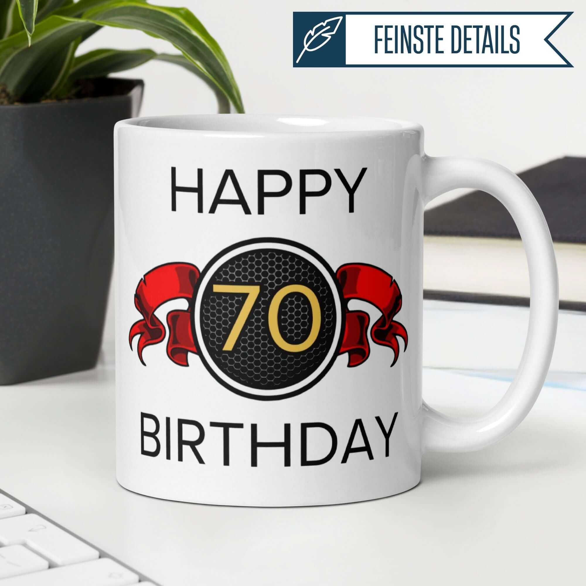 Momentals Tasse für 70. Geburtstag mit rotem Schleifenmotiv und fröhlichem Spruch.