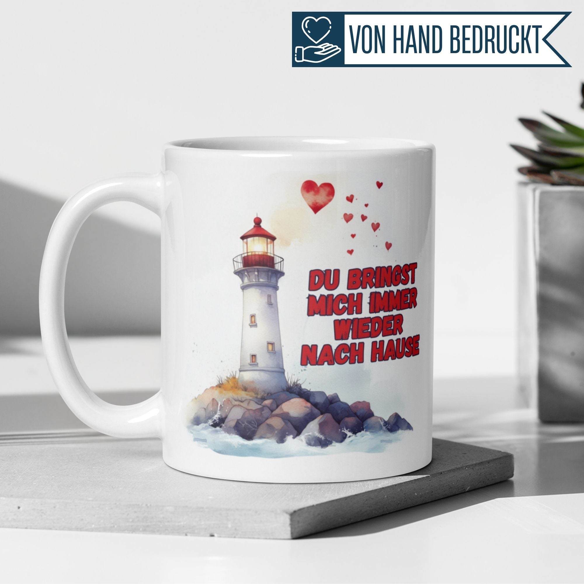 Momentals Tasse mit Leuchtturm und Herz: "Du bringst mich immer wieder nach Hause" - romantisches Geschenk.