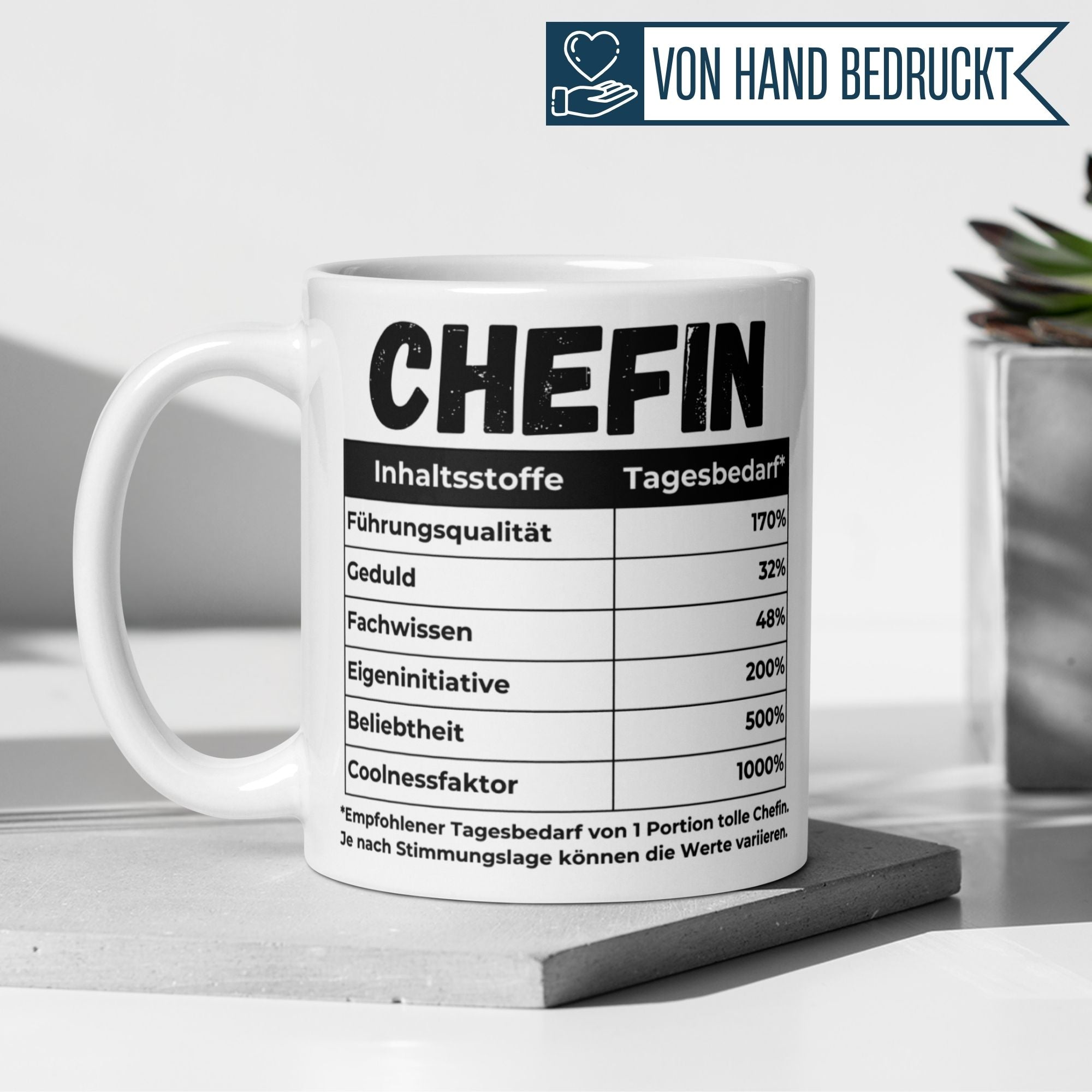 Momentals Tasse für Chefin mit humorvollem Nährwertdesign und inspirierenden Inhaltsstoffen