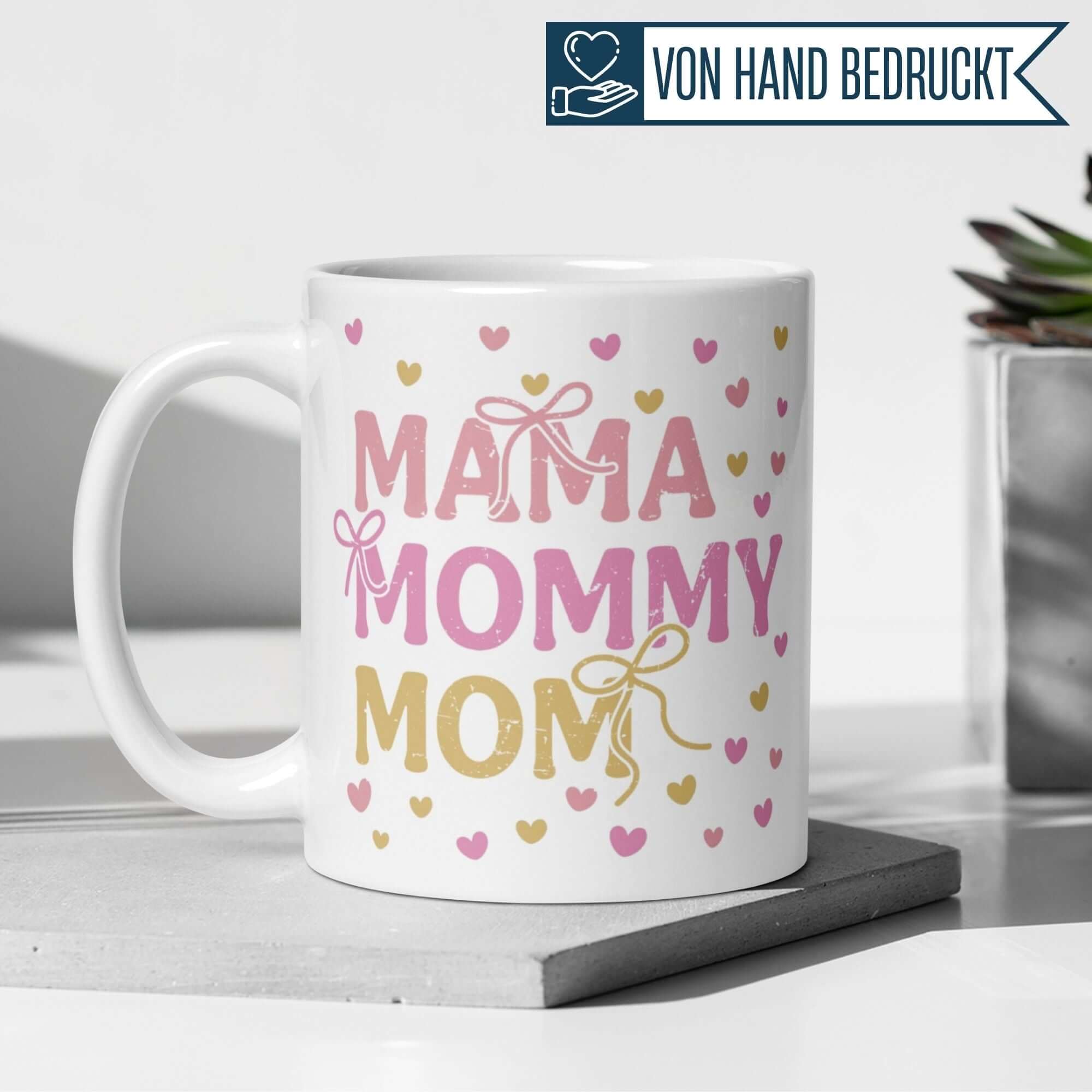 Momentals® Tasse Mama | Herzchen & Schleifen | Mama Mommy Mom in Pastell • Momentals