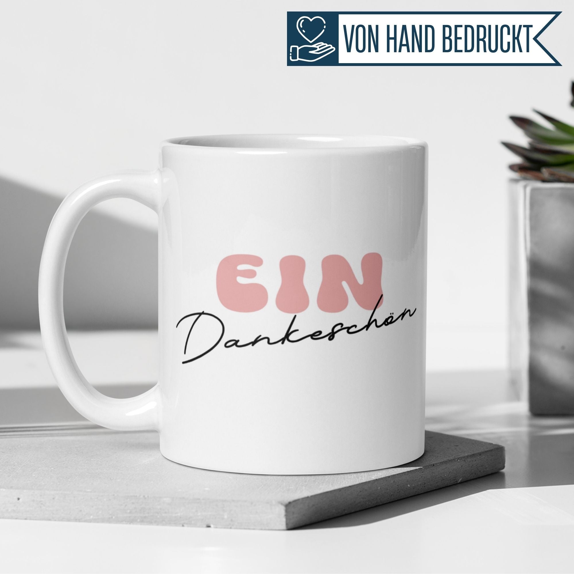 Momentals® Tasse Danke | Schlicht & Spruch | Minimalistischer Schriftzug Ein Dankeschön • Momentals