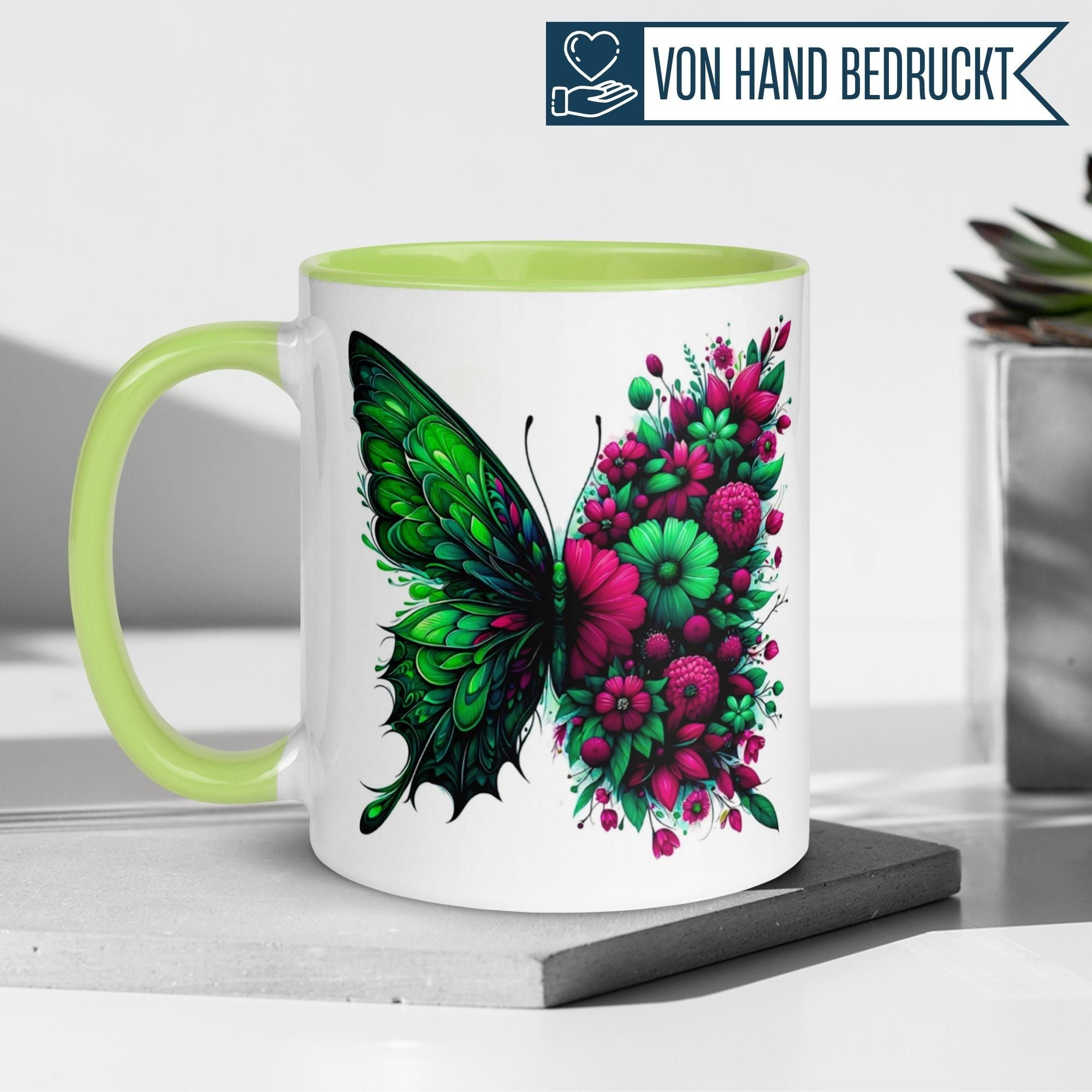 Tasse Schmetterling – „Blütendesign in Smaragdgrün“ – Geschenk mit Schmetterlingen