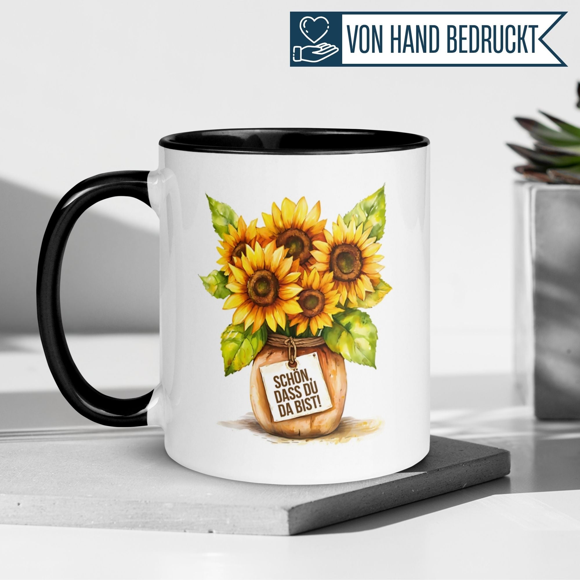 Momentals® Tasse mit Sonnenblumenmotiv und Spruch: "Schön, dass du da bist!" für Wertschätzung.