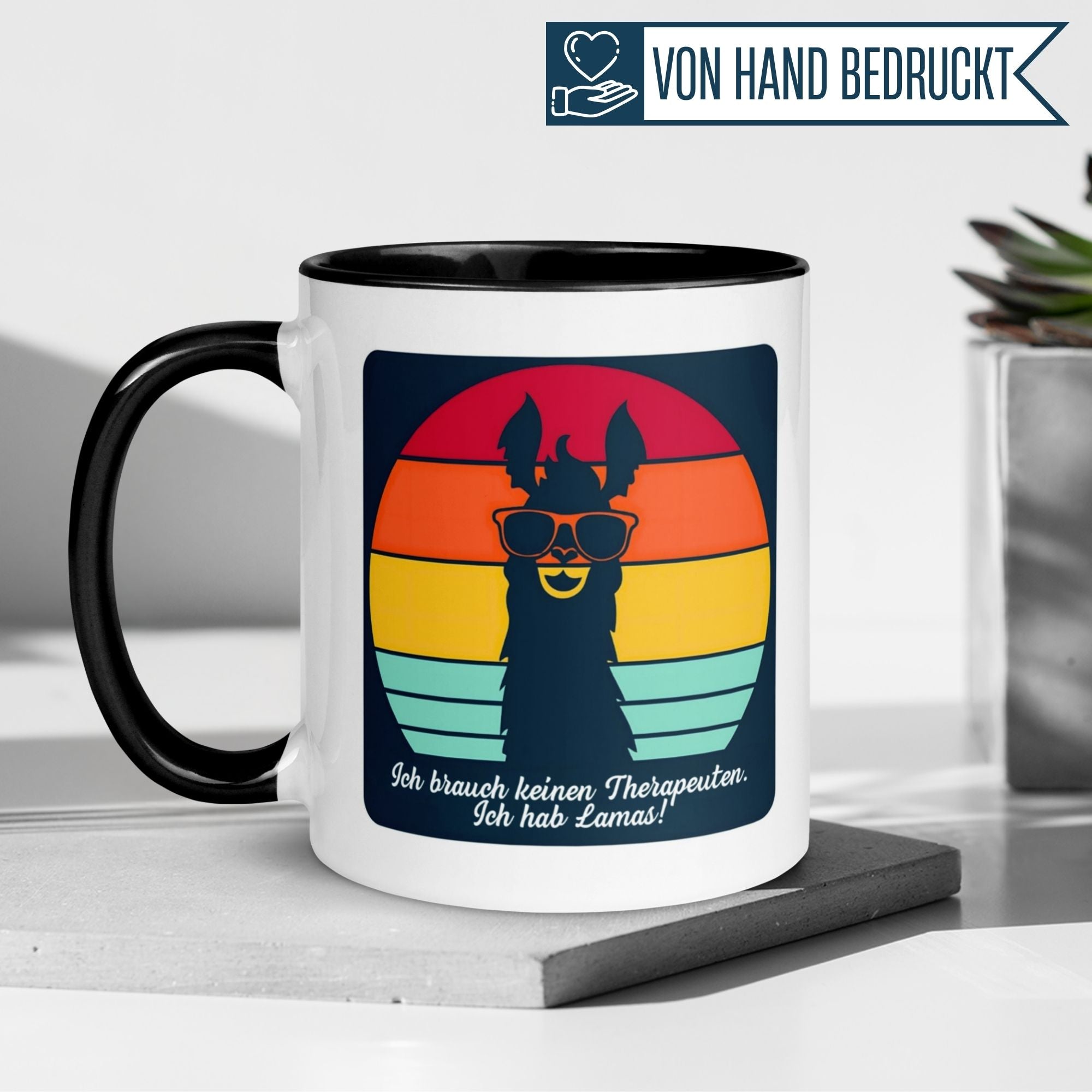 Momentals Tasse mit Lama und Sonnenbrille, Spruch "Ich brauch keinen Therapeuten. Ich hab Lamas!"