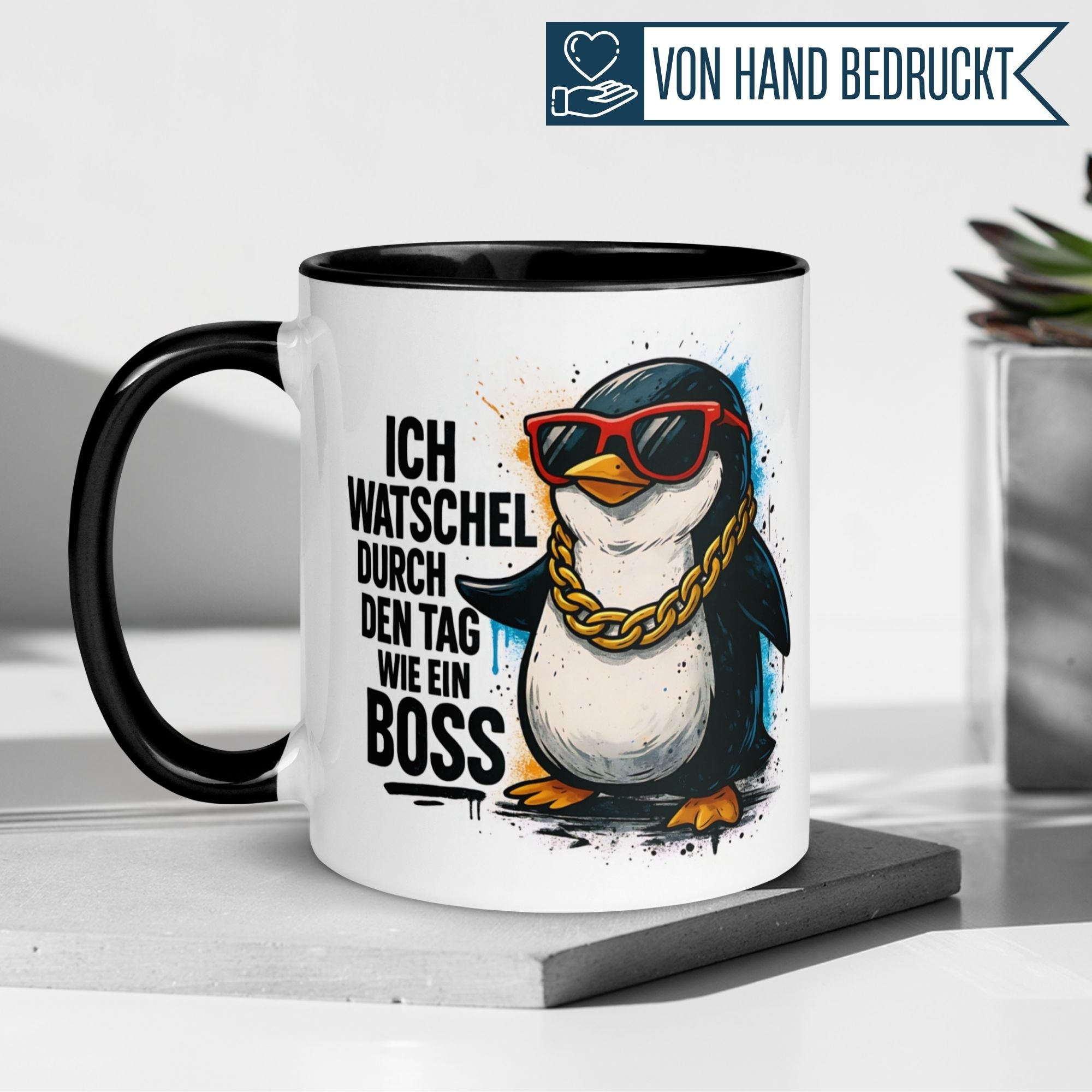 Tasse Pinguin – „Ich watschel durch den Tag wie ein Boss“ – lustiger Geschenk Becher