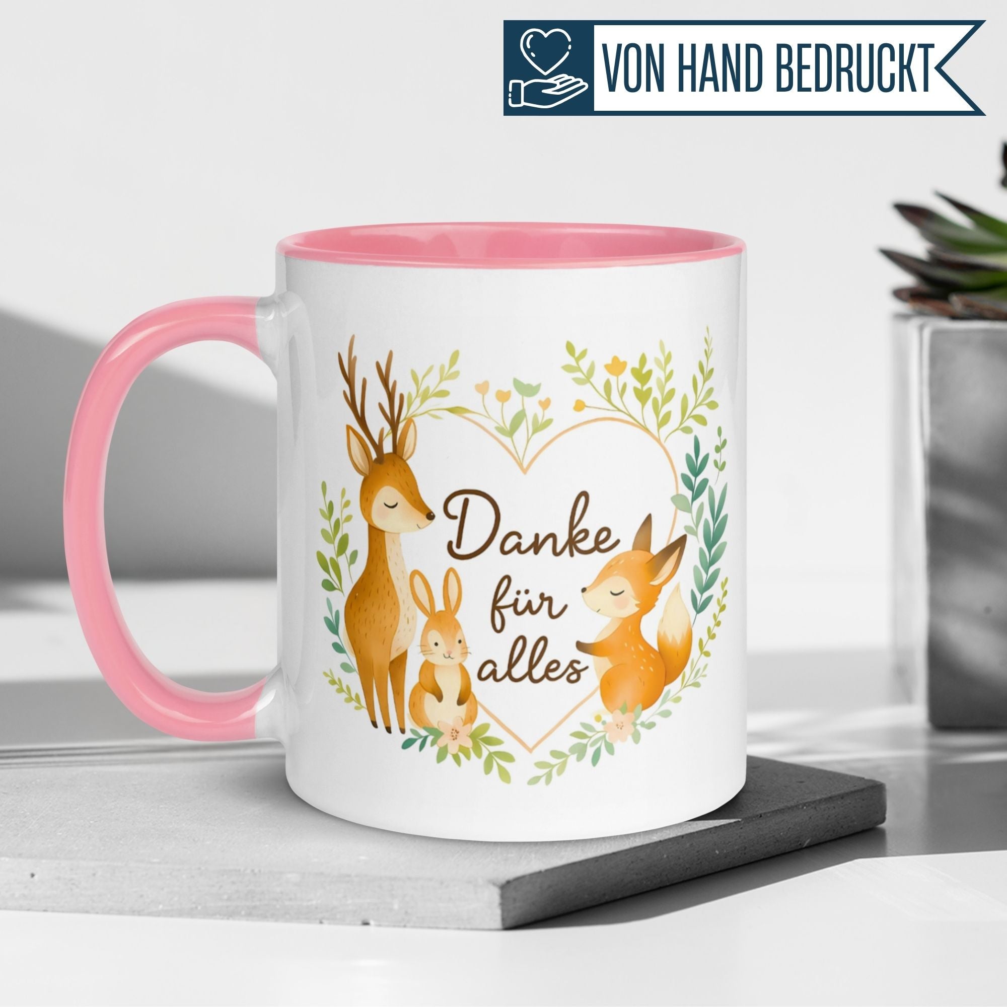 Momentals Tasse mit Waldtieren und Spruch "Danke für alles" in fröhlichen Farben.