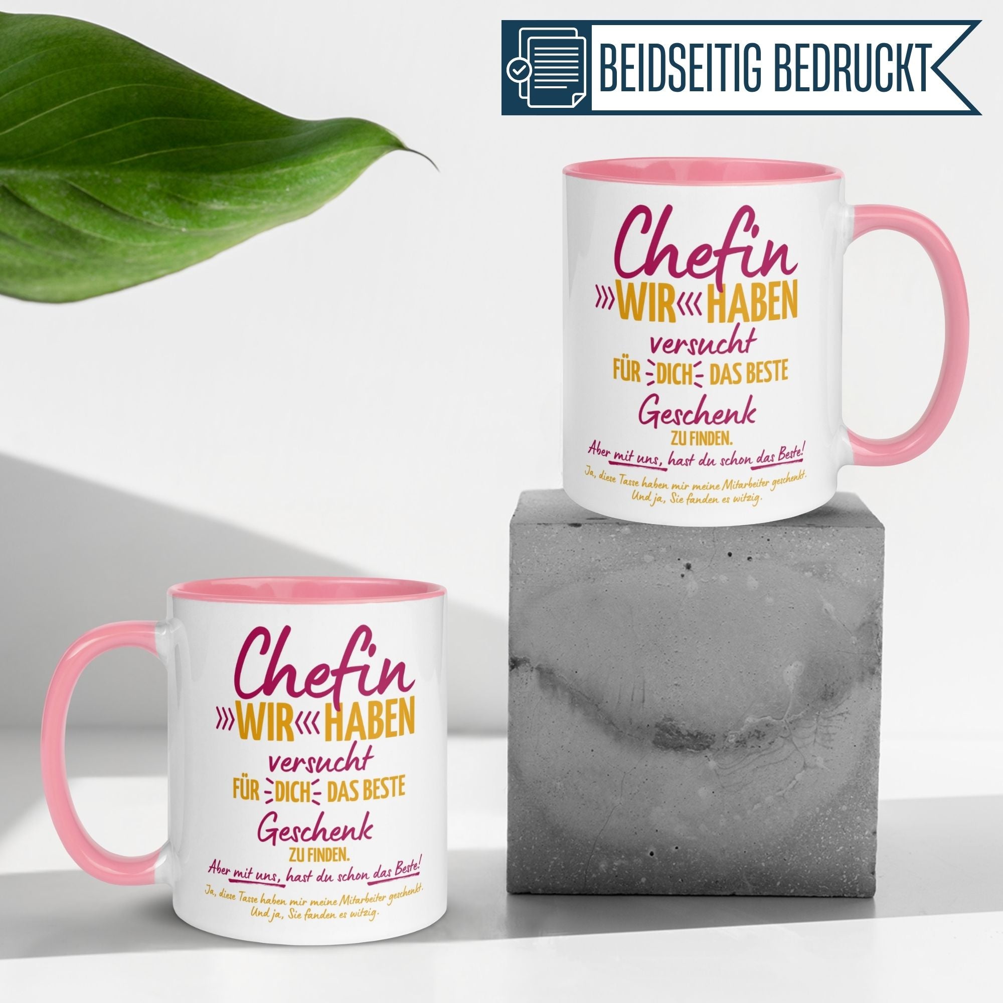 Momentals Tasse Chefin mit pinkem Henkel, beidseitig bedruckt, witziger Spruch für besondere Geschenke