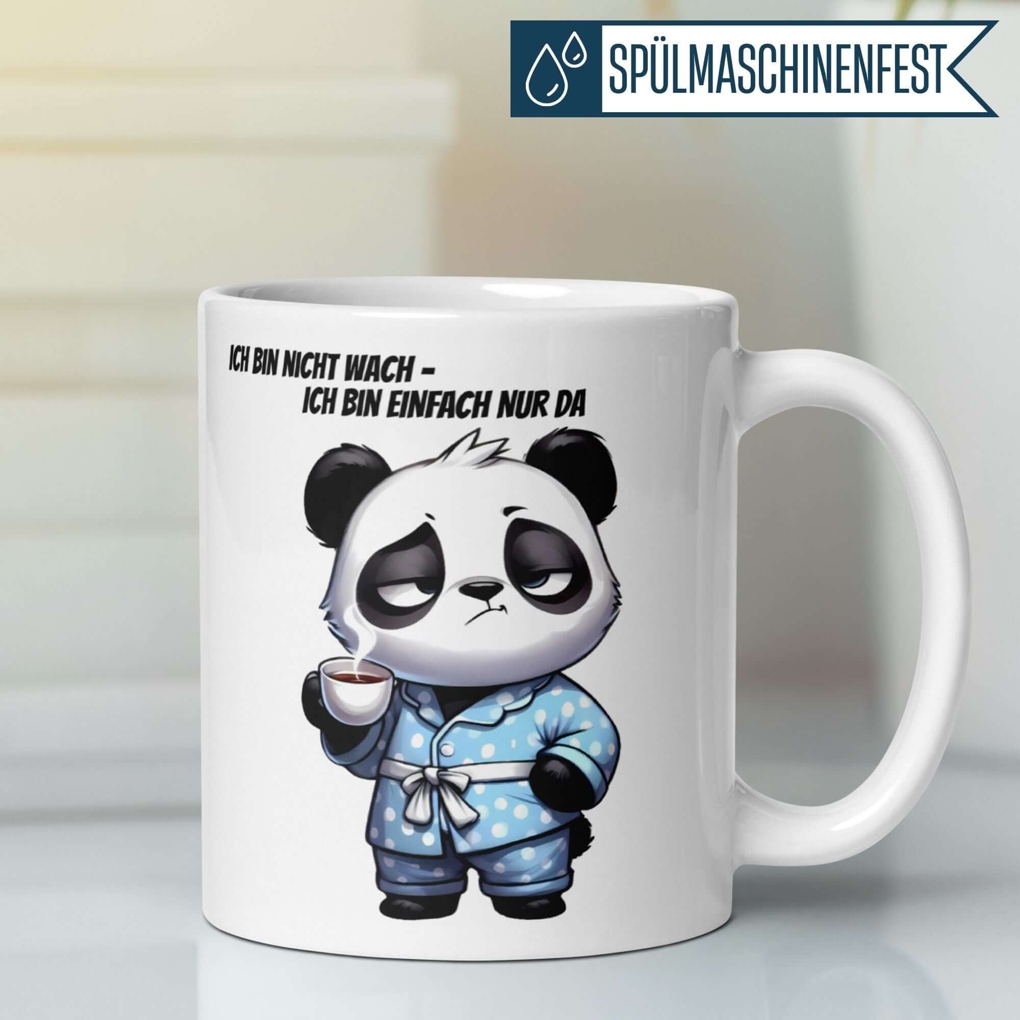 Momentals® Tasse für Morgenmuffel mit Panda und Spruch: "Ich bin nicht wach – ich bin nur da".