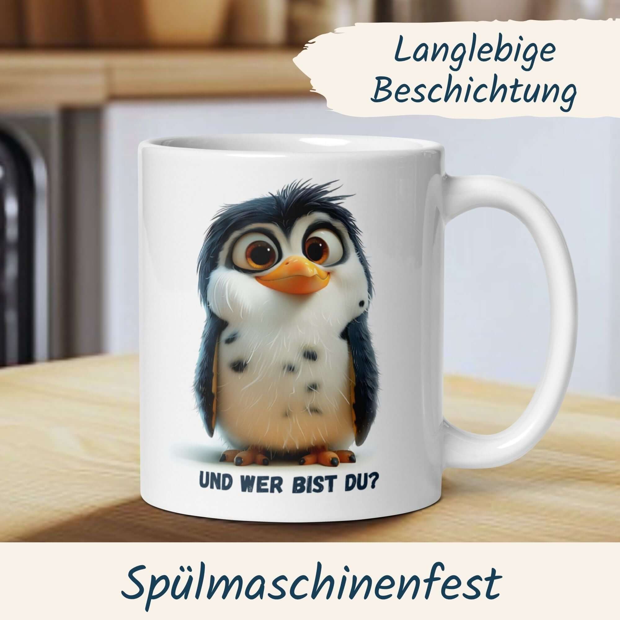 Momentals Tasse mit süßem Pinguin und Spruch "Und wer bist du?" für gute Laune beim Kaffee.