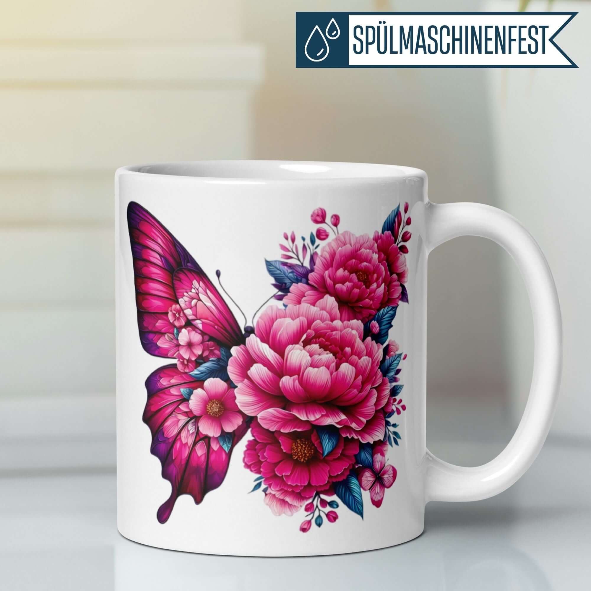 Momentals® Tasse mit buntem Schmetterling und Blumenillustration in Pink und Blau, ideal für florale Eleganz.