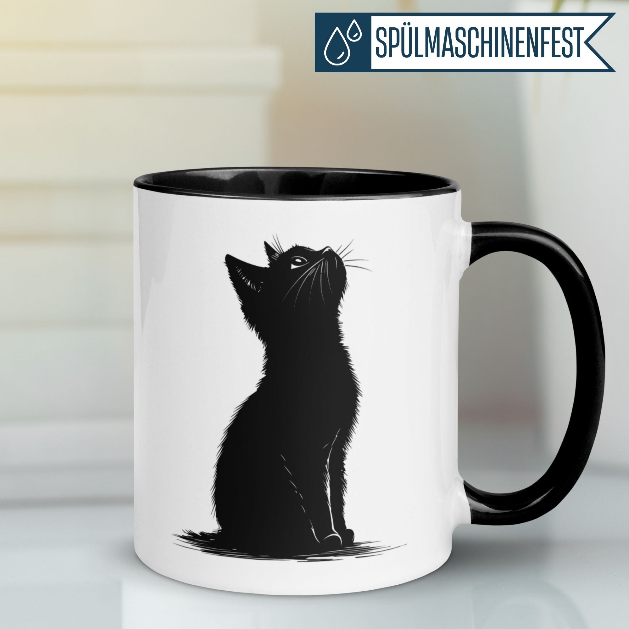 Momentals® Tasse mit eleganter schwarzer Katze, die verträumt nach oben schaut, für Katzenliebhaber.