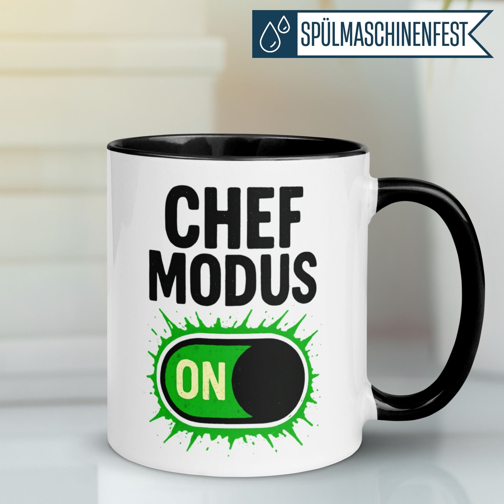 Momentals Tasse mit Aufschrift 'Chef Modus ON' und grünem Schalter, humorvolles Geschenk für Chefs.