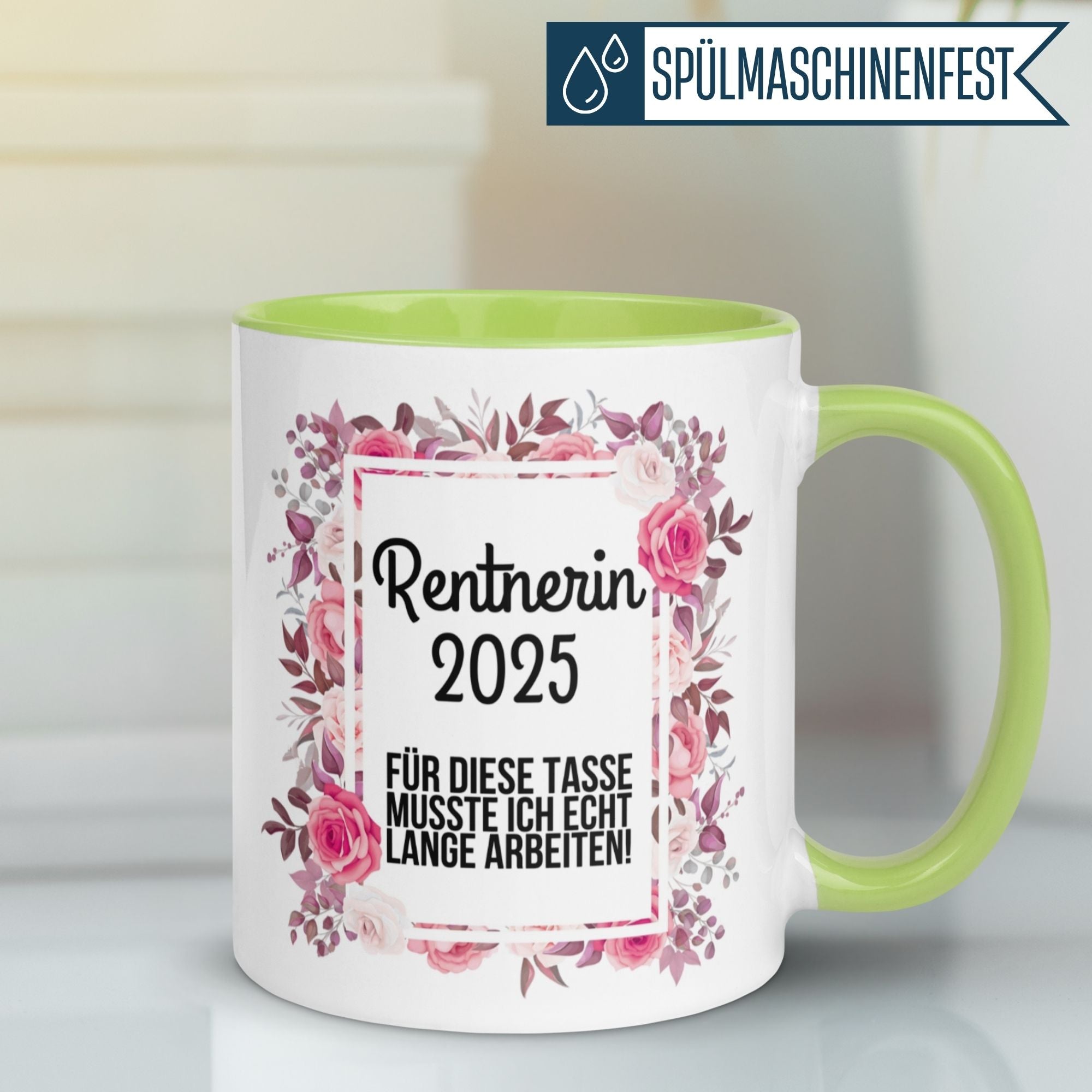 Momentals Tasse für Rentnerin 2025 mit buntem Blumenkranz und Spruch. Perfektes Geschenk zum Renteneintritt.