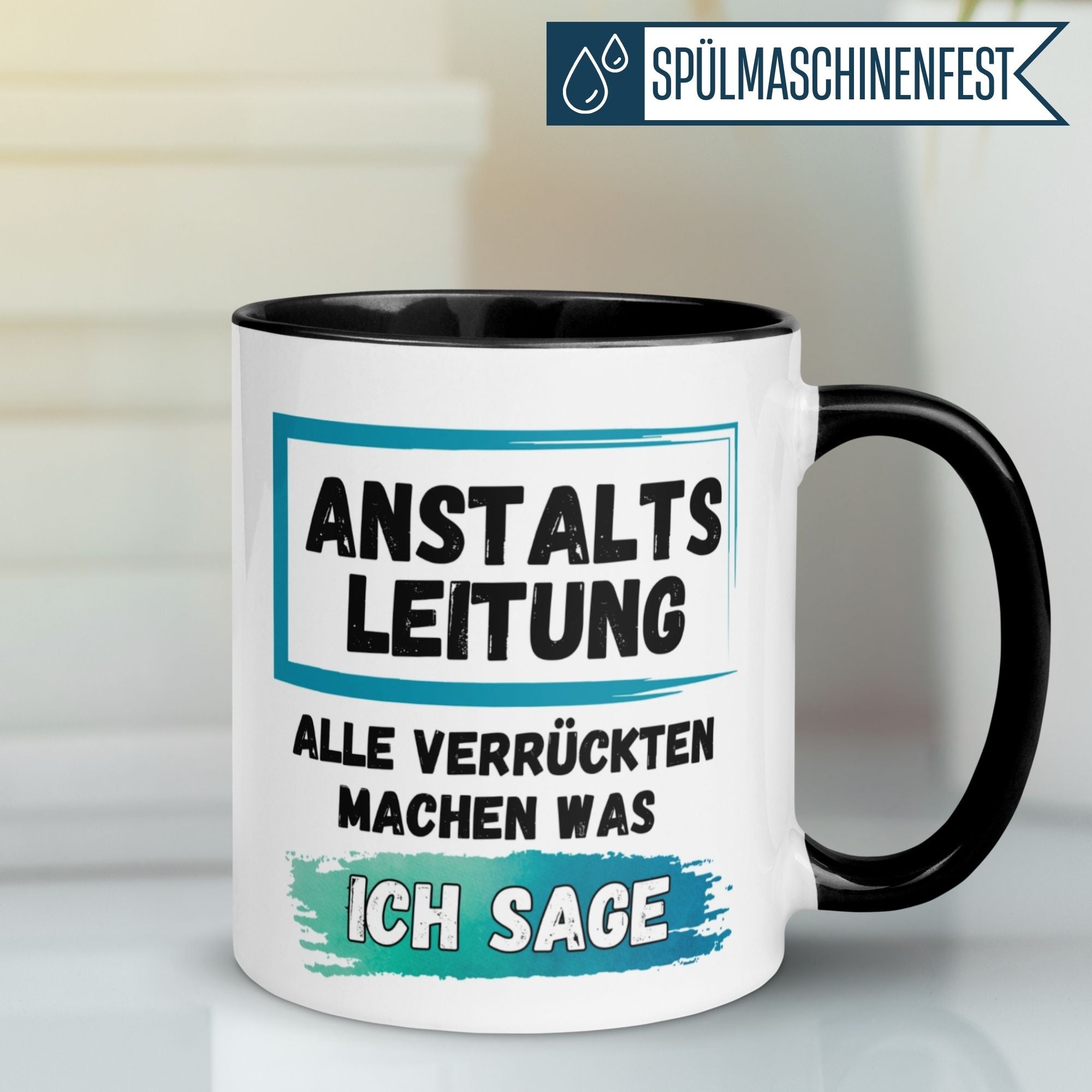 Momentals® Tasse Chef mit humorvollem Spruch für Abschiedsgeschenke, schwarz-weiße Becher im Klinikstil.