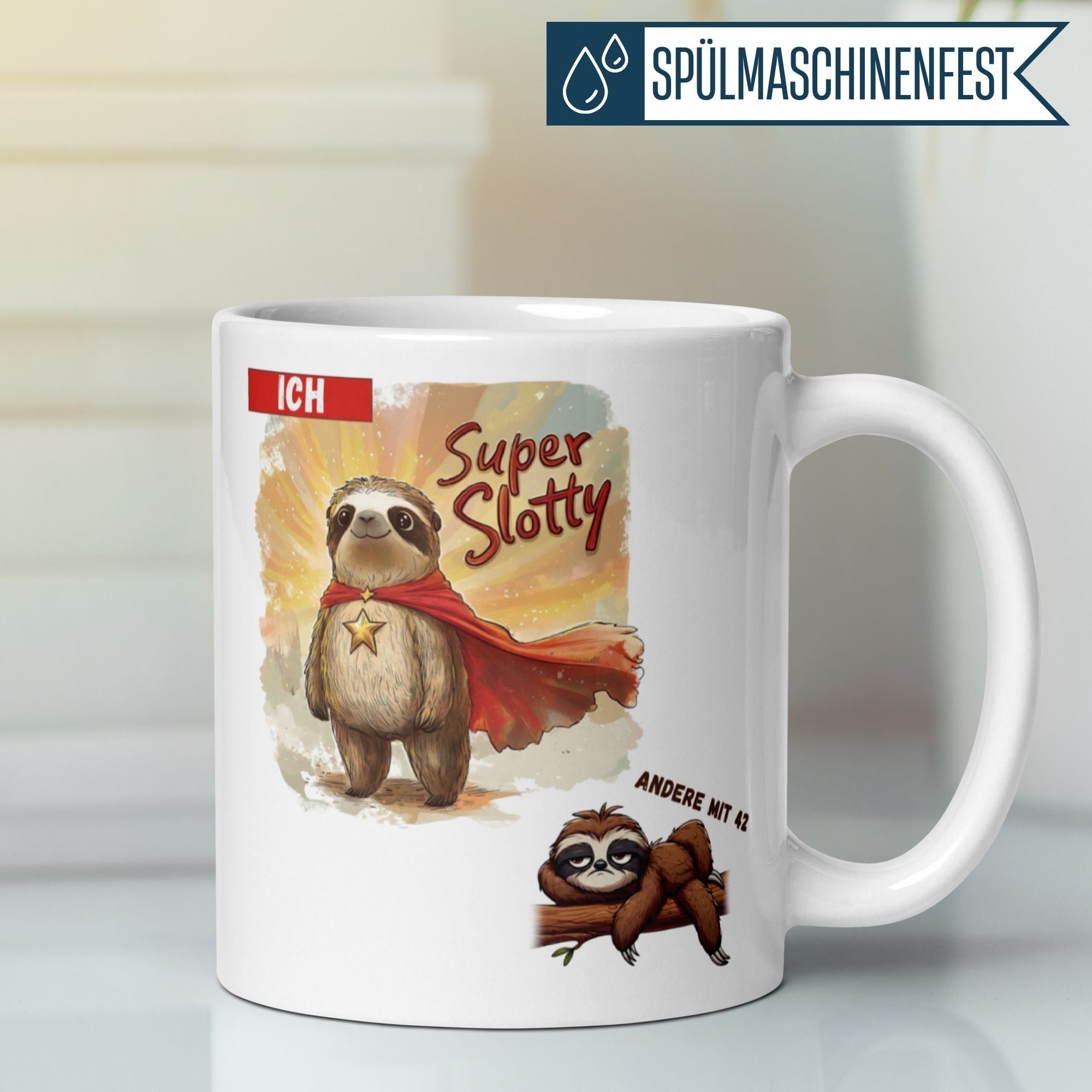 Momentals Tasse 42. Geburtstag mit Faultier Super Slotty und Spruch, perfekt für ein fröhliches Geburtstagsfrühstück.