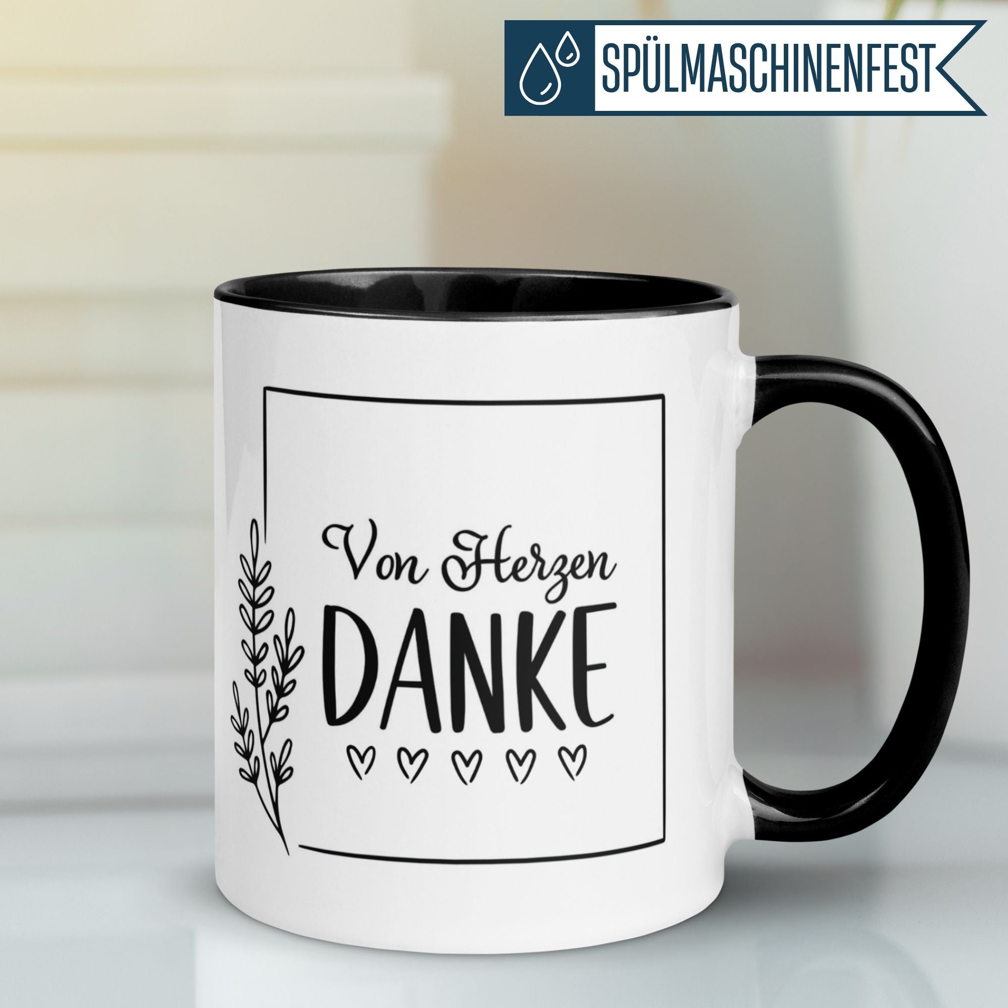 Momentals Tasse mit der Aufschrift „Von Herzen DANKE“ und filigranem Zweigmuster, ideal für Wertschätzung.