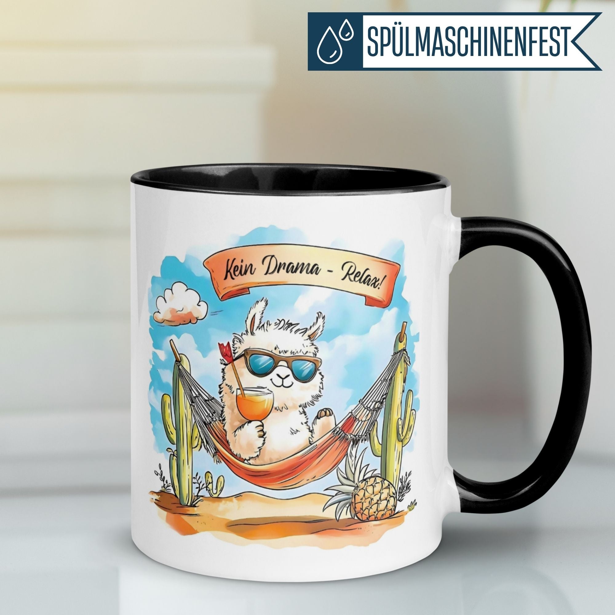 Momentals Tasse mit Lama in Hängematte, Cocktail, Sonnenbrille und Spruch: 'Kein Drama, Relax!'.