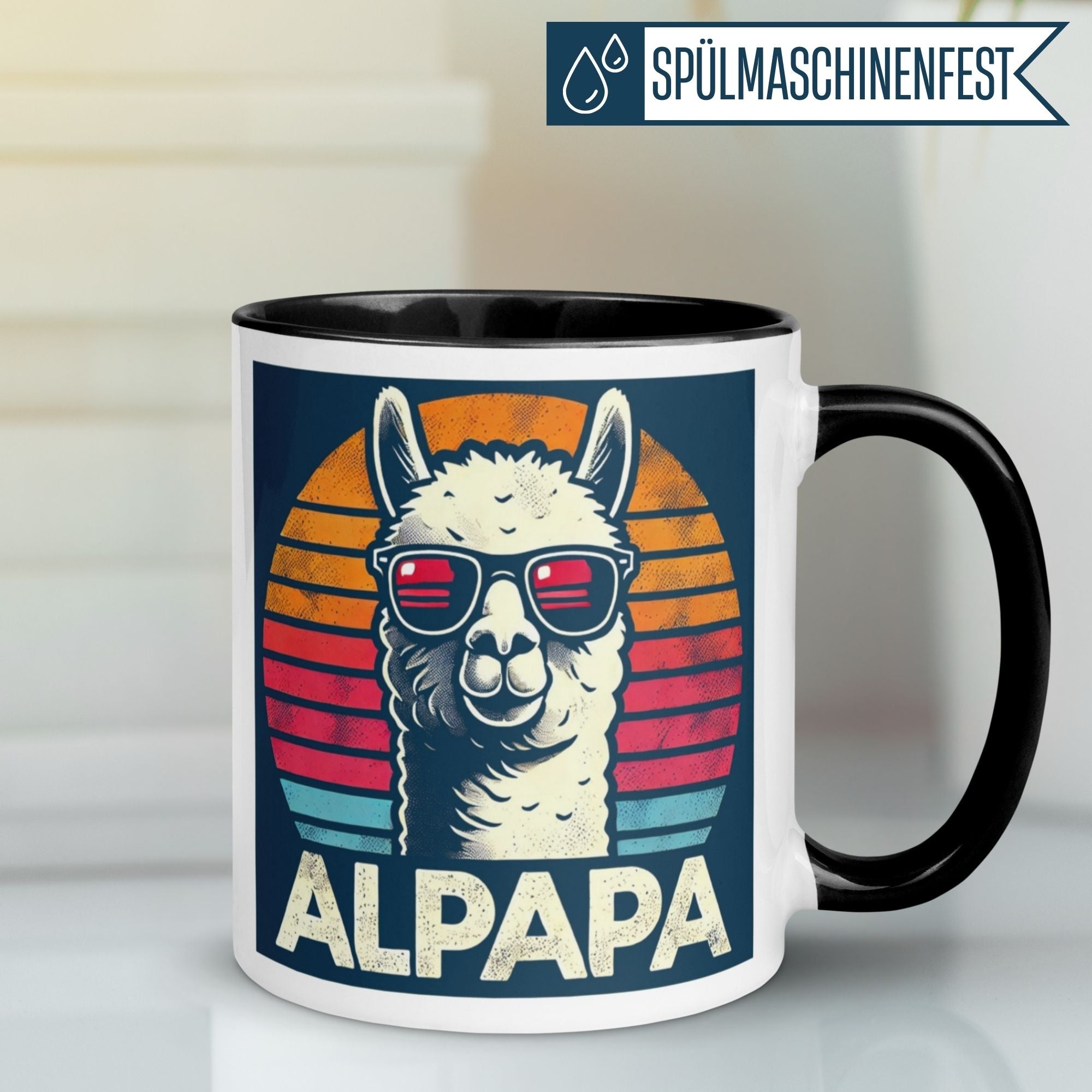 Momentals® Tasse mit witzigem Alpaka-Motiv und Sonnenbrille, perfekt für tierliebende Kaffeetrinker.
