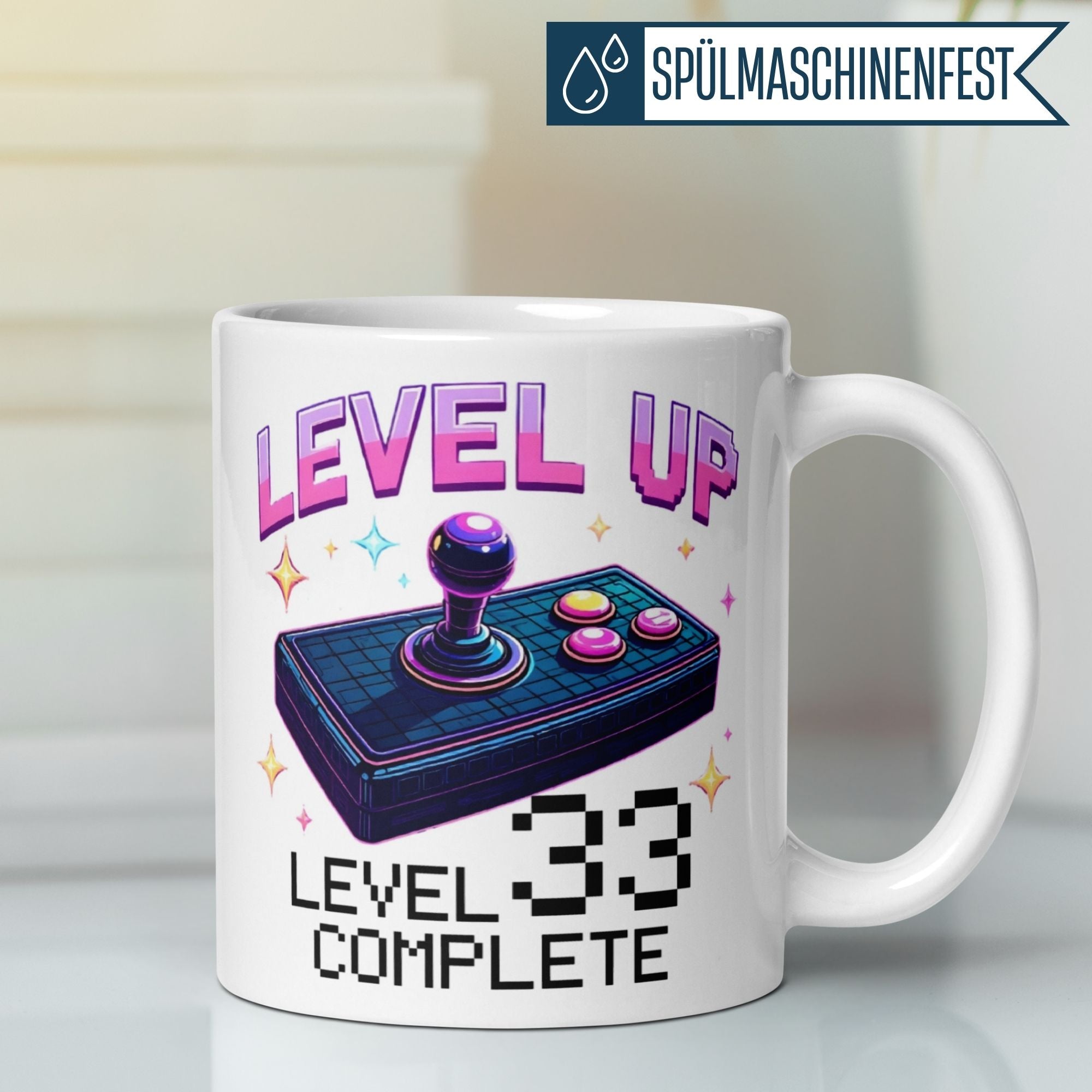 Momentals® Tasse für Gamer: Level 33 erreicht, Mission erfüllt! Perfekt für Geburtstagsfeiern.