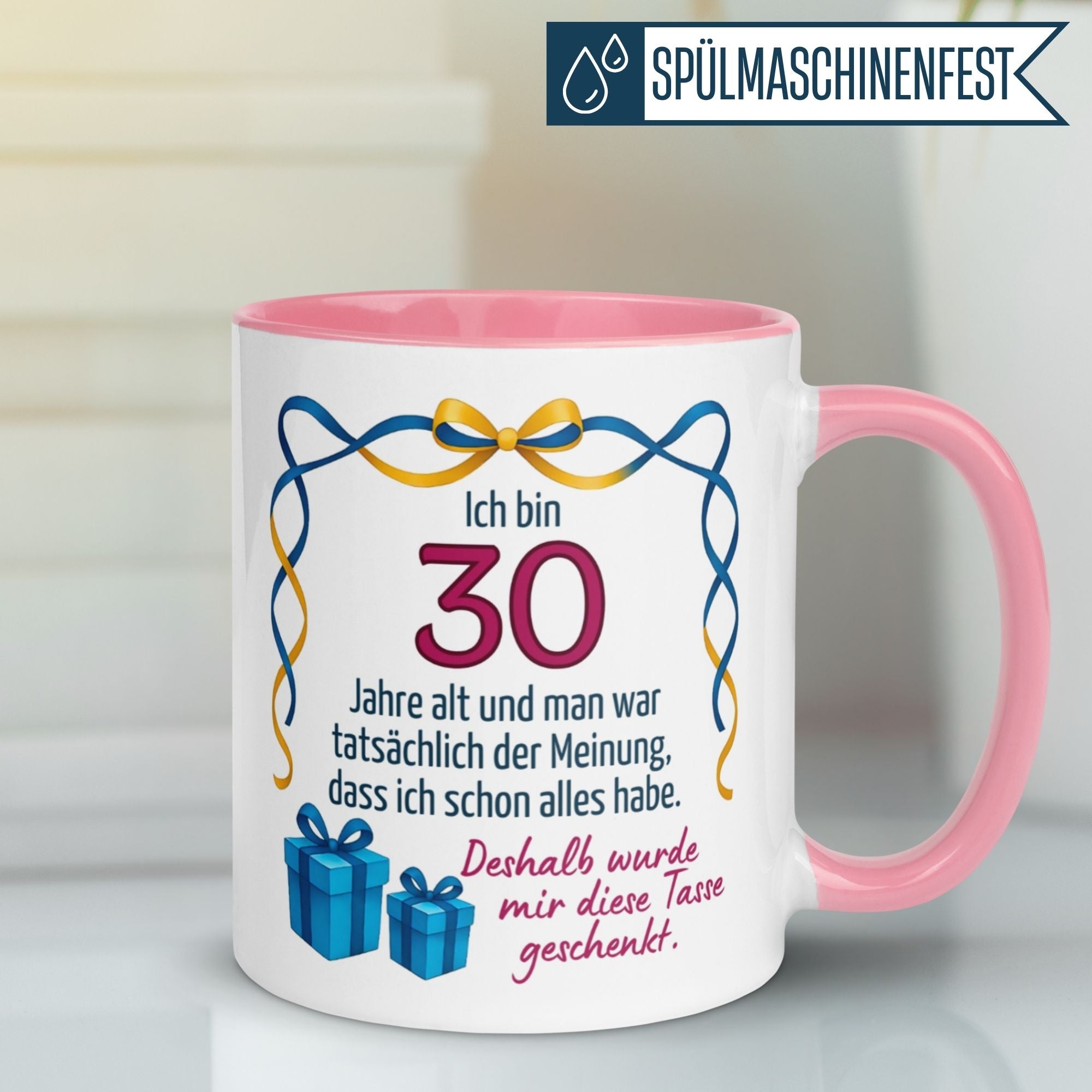 Momentals® Tasse zum 30. Geburtstag mit witzigem Spruch und bunten Geschenken, perfekte Geschenkidee für Frauen.