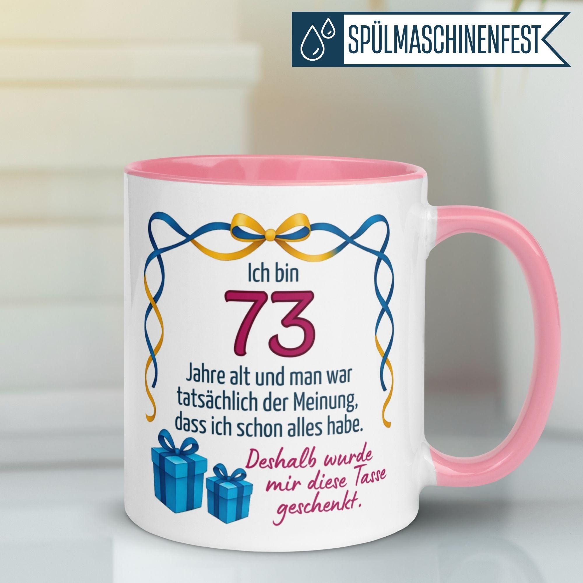 Momentals® Geburtstagstasse für Frauen, 73 Jahre alt, humorvolles Geschenk mit witzigem Spruch und Geschenken.