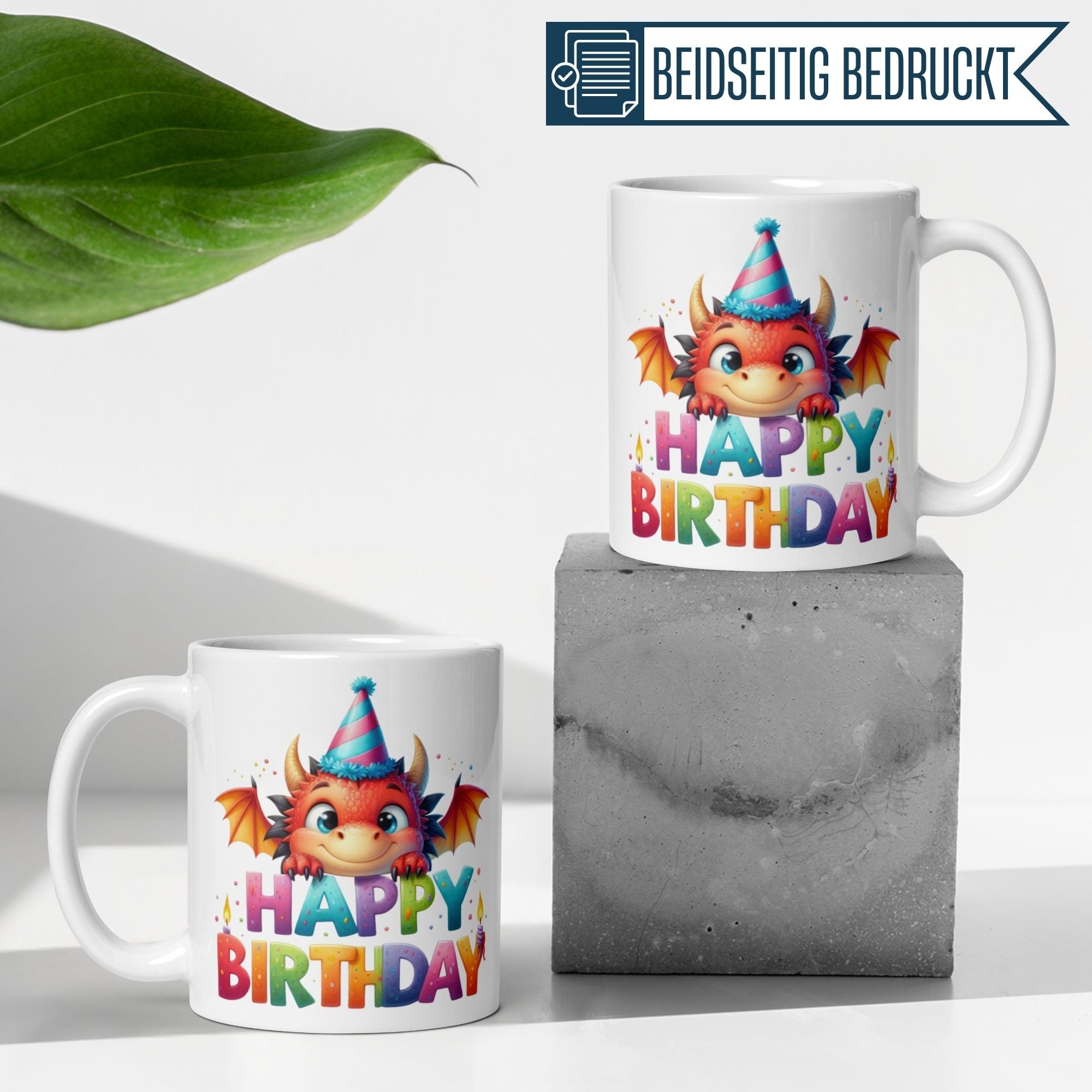 Momentals® Tasse mit Party-Drache und 'Happy Birthday'-Aufschrift für fröhliche Kaffeepausen.