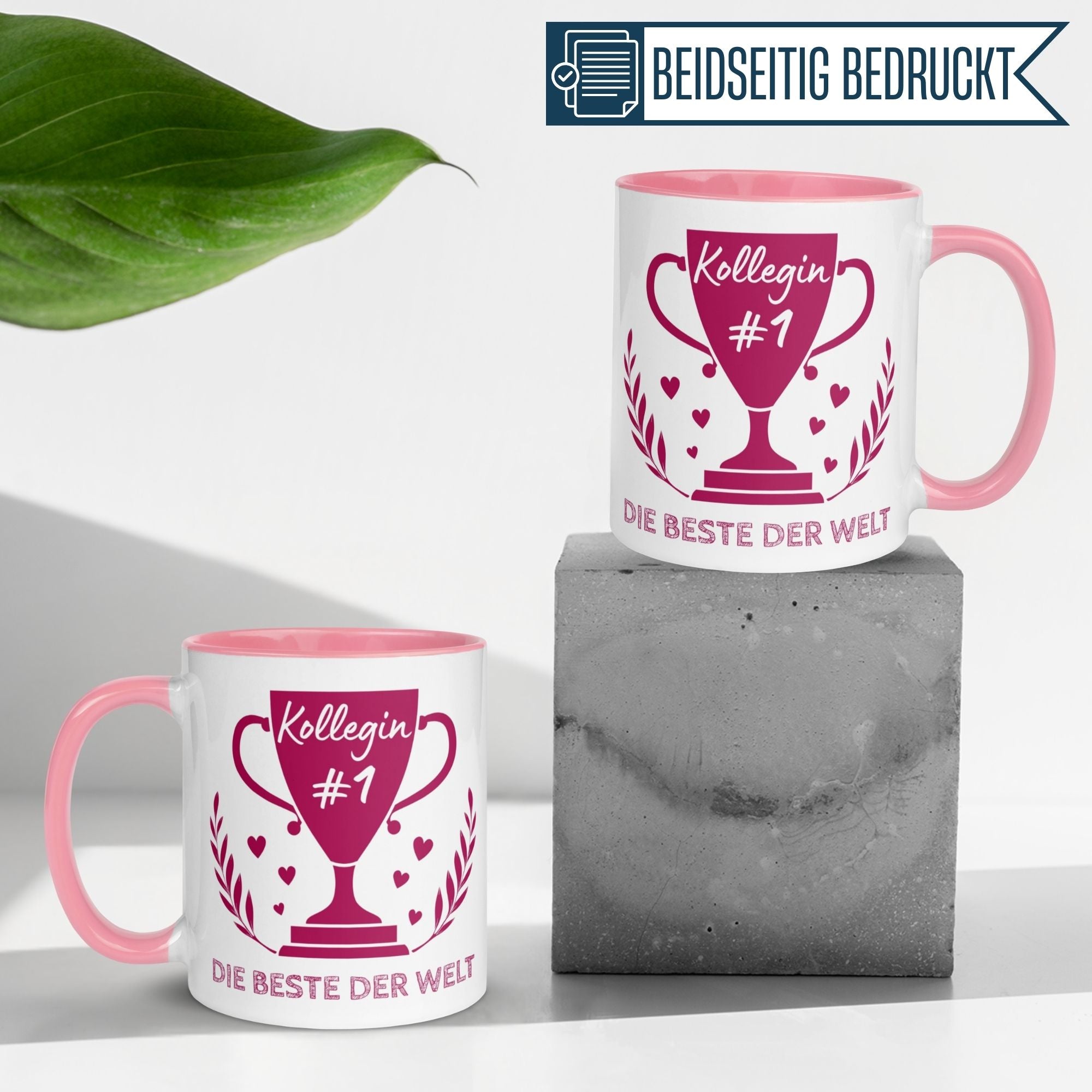 Momentals Tasse Kollegin #1 mit Pokal und Herzen, perfektes Geschenk für Wertschätzung und Teamgeist.