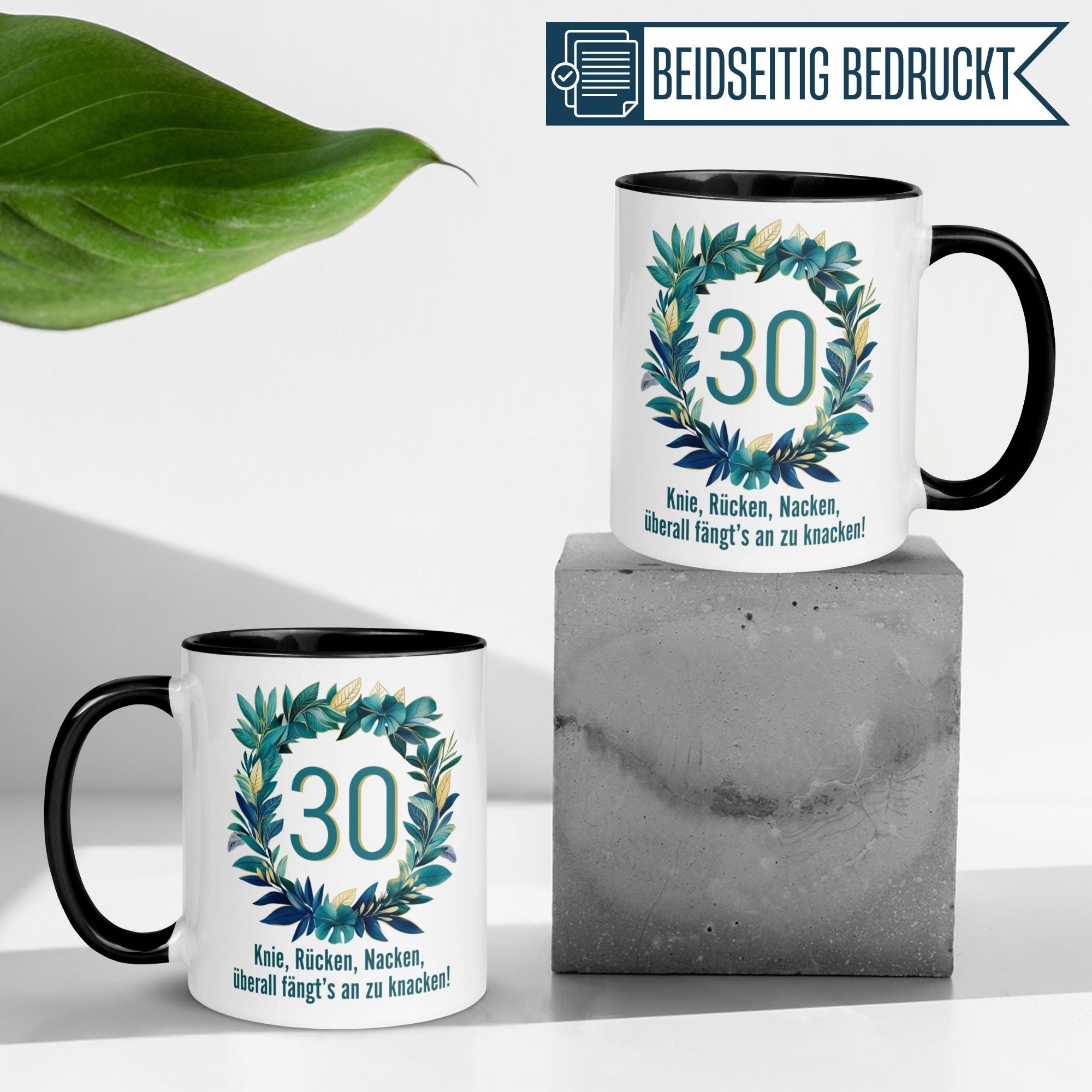 Momentals® Tasse zum 30. Geburtstag mit humorvollem Spruch und Kranz-Design.