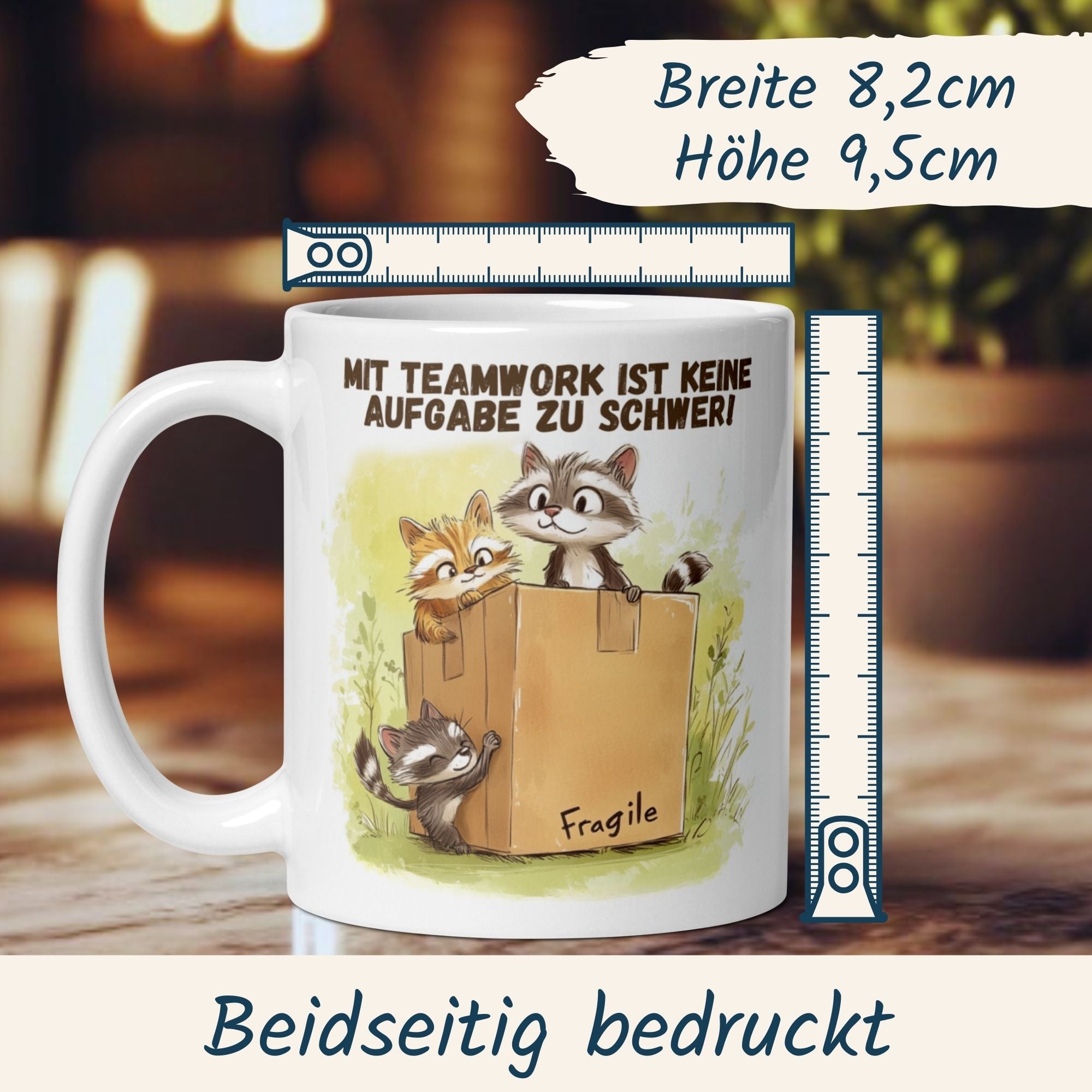 Momentals® Tasse Teamwork mit Waschbären und Spruch: "Mit Teamwork ist keine Aufgabe zu schwer!" für Büro und Teamplayer.