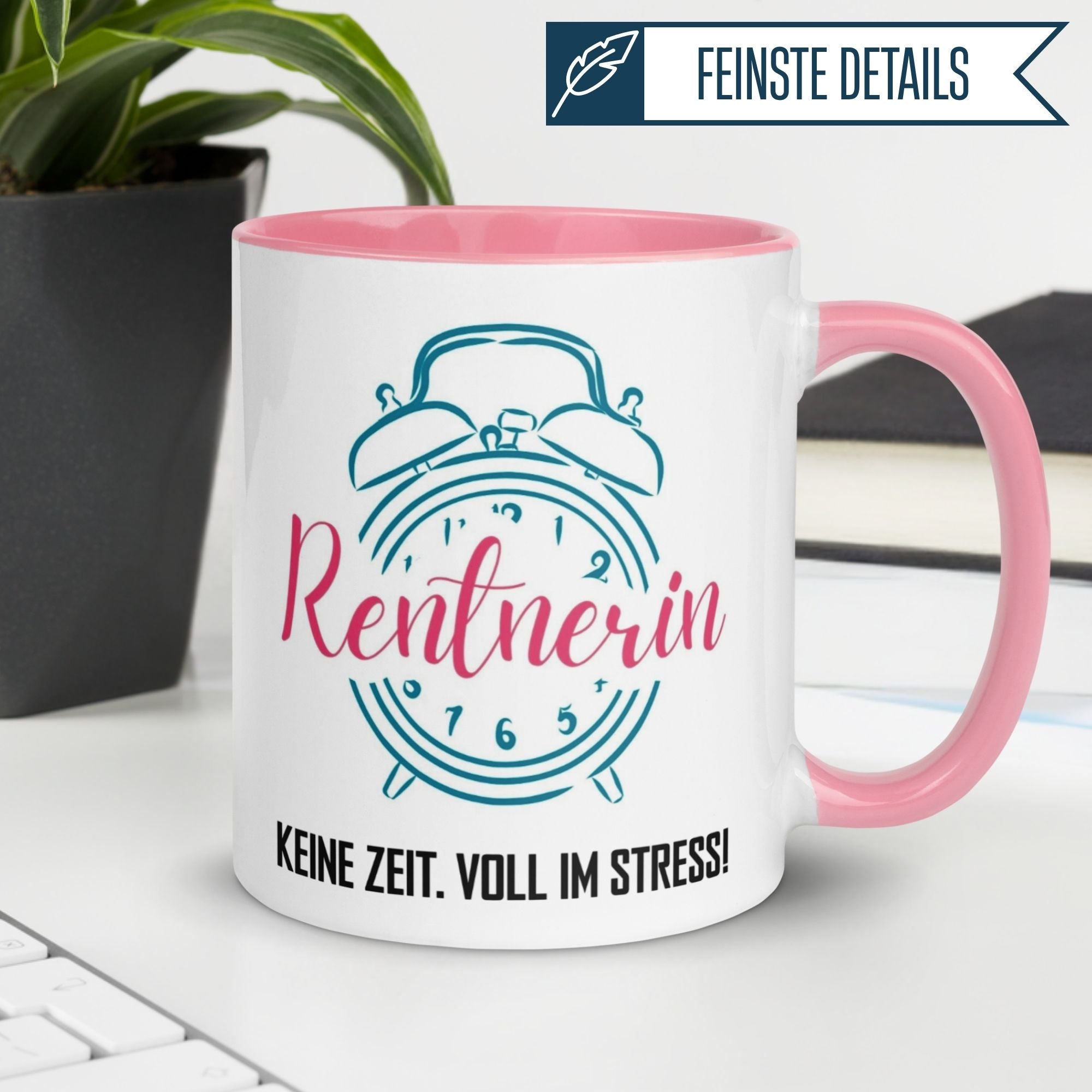 Momentals Tasse for Rentnerinnen with clock design and humorous quote "Keine Zeit. Voll im Stress!"