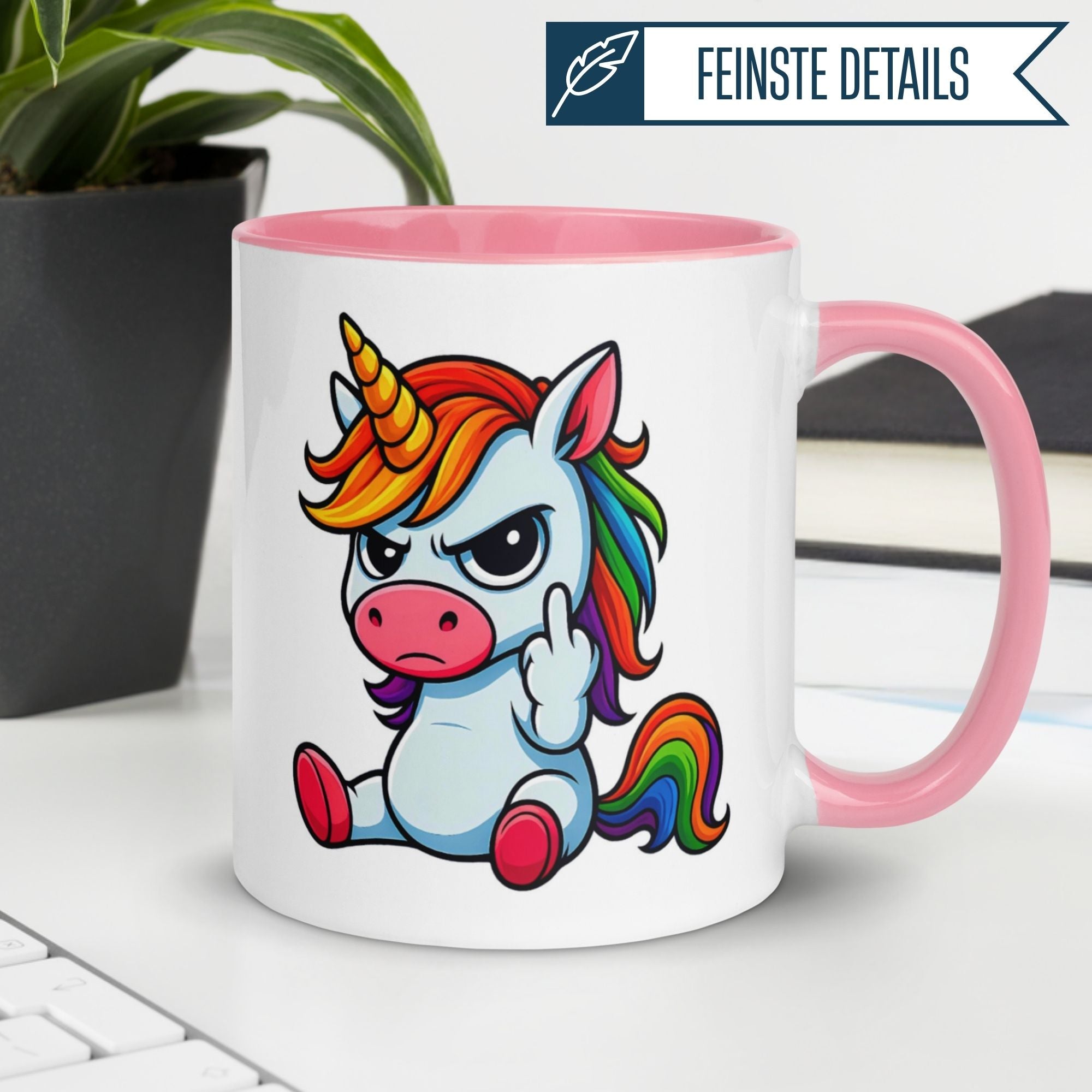 Momentals® Tasse mit mürrischem Einhorn und Mittelfinger, pinker Henkel, ideal für Morgenmuffel.