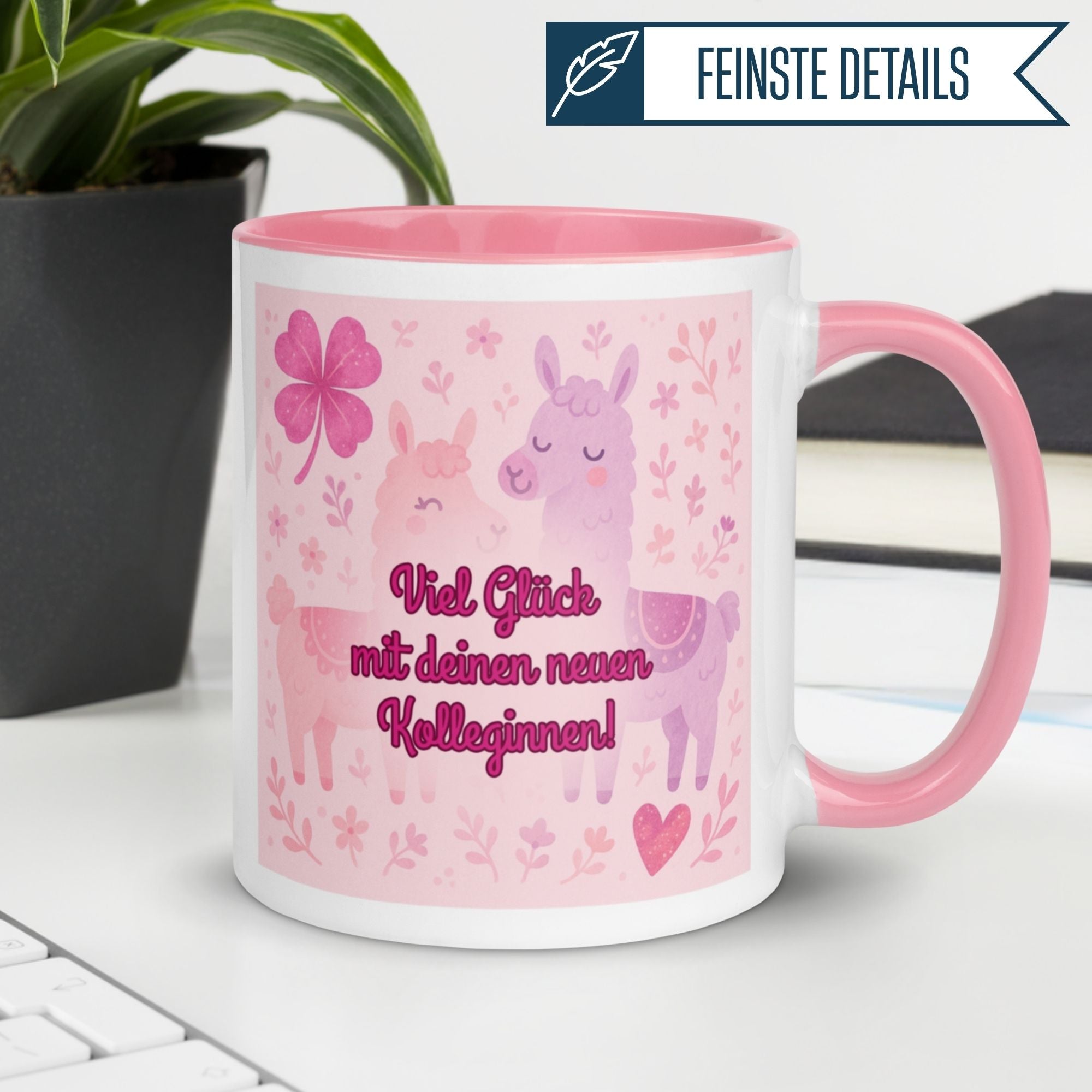Momentals Tasse mit Lamas und Spruch "Viel Glück mit deinen neuen Kolleginnen!" in rosa.