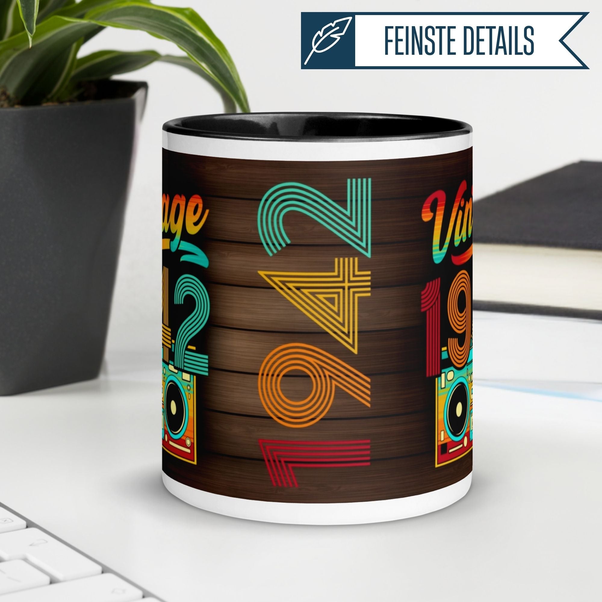 Momentals® Tasse 83. Geburtstag | Retro & Zahl | Vintage 1942