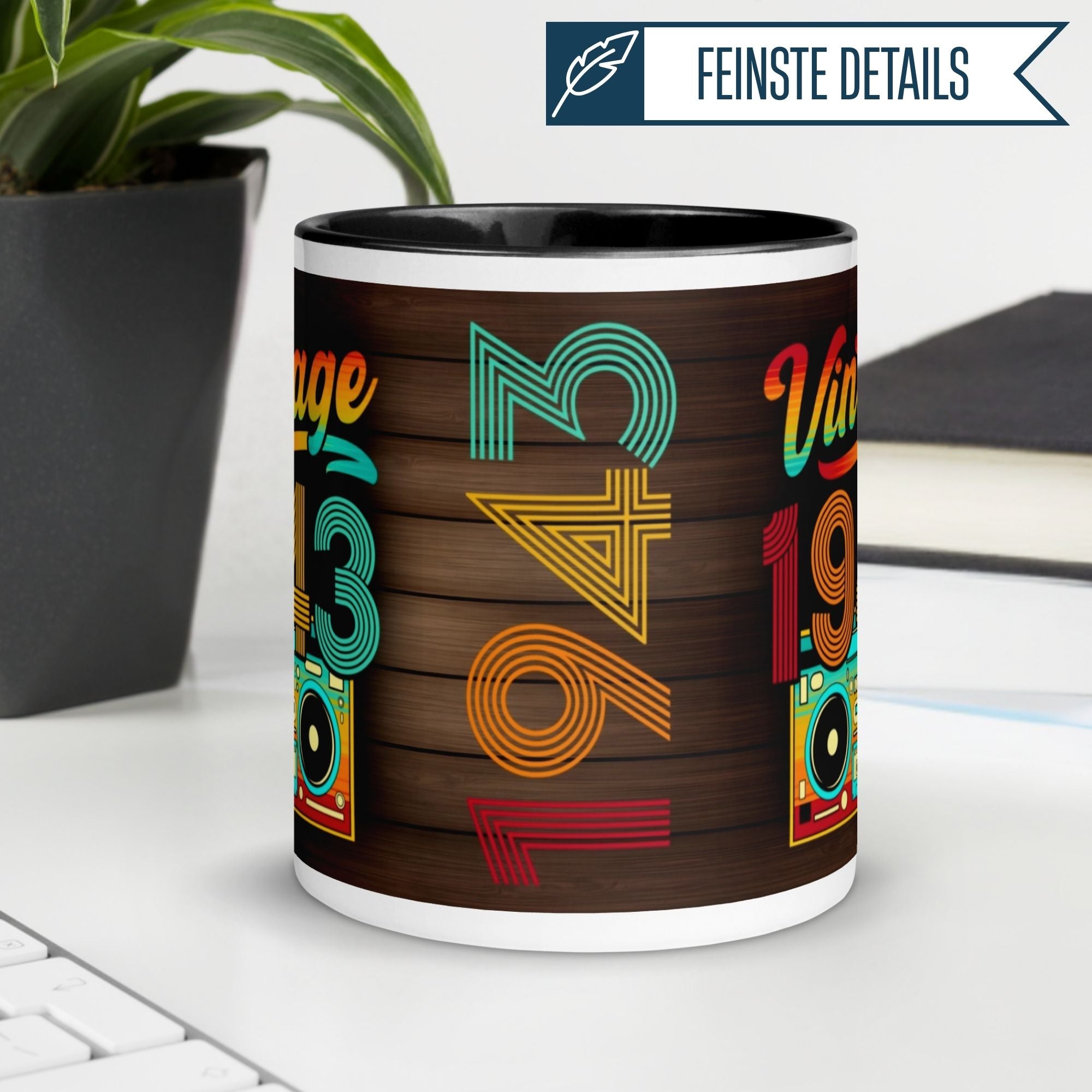 Momentals® Tasse 82. Geburtstag | Retro & Zahl | Vintage 1943