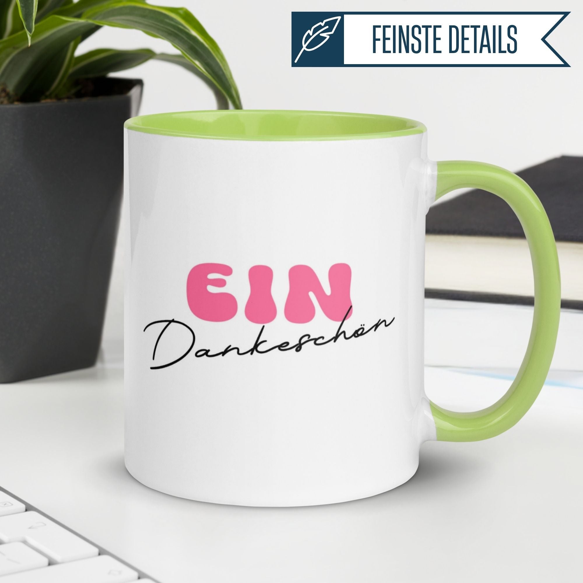 Momentals Tasse Danke in Weiß und Grün mit minimalistischen Schriftzug "Ein Dankeschön" für Wertschätzung.