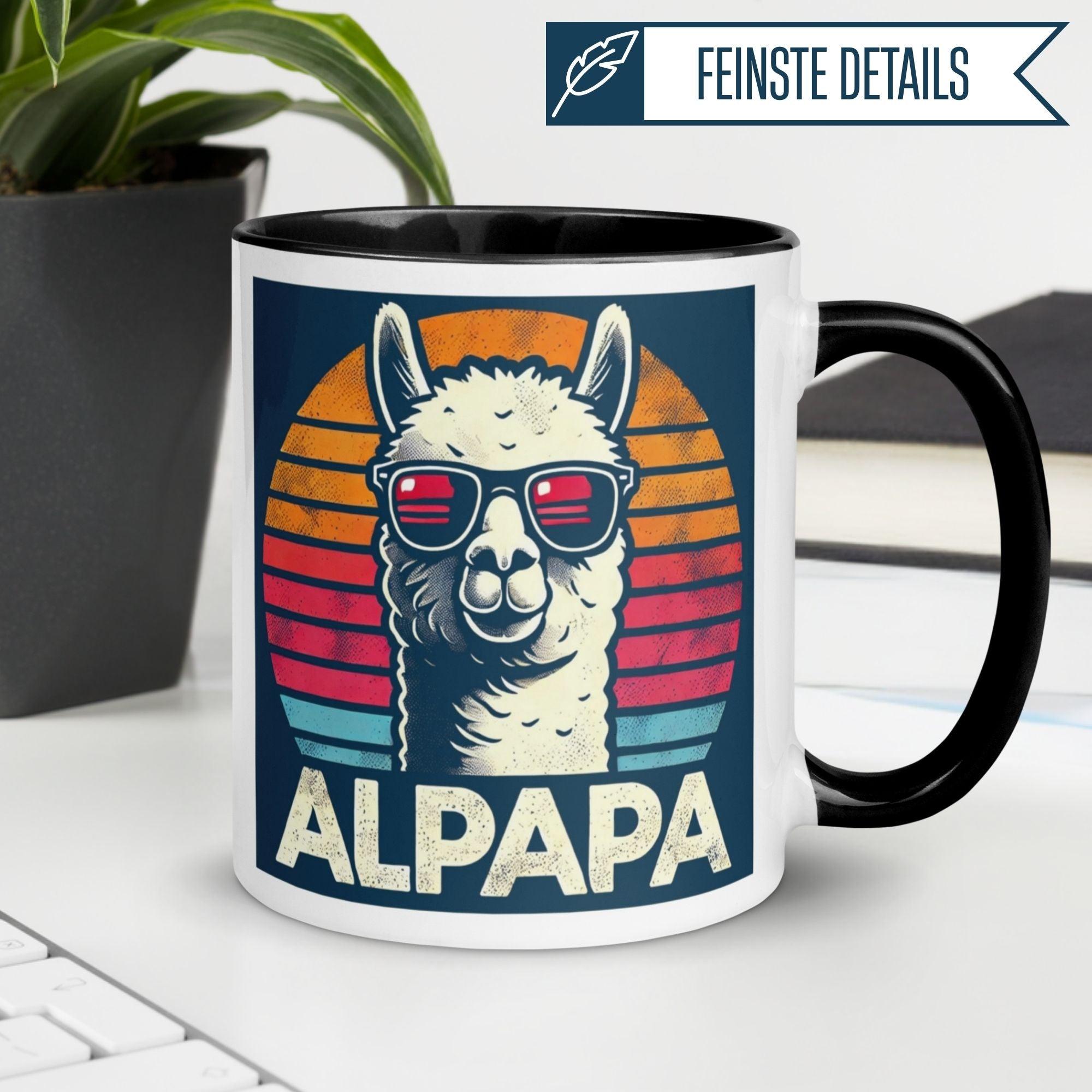 Momentals Tasse mit alpaka Motiv und Sonnenbrille, ideal für Tierliebhaber und humorvolle Momente.
