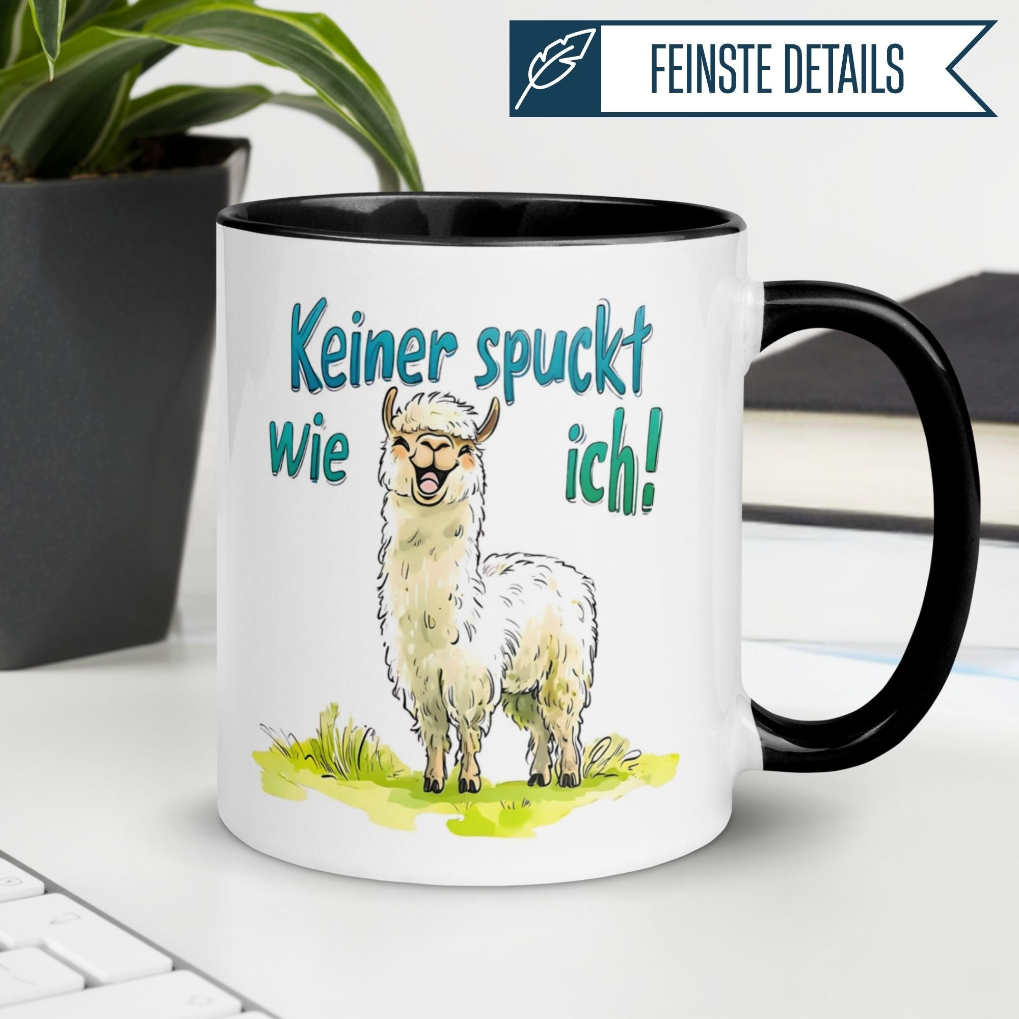 Momentals® Tasse mit frechem Lama und Spruch "Keiner spuckt wie ich", ideal für Tierliebhaber.