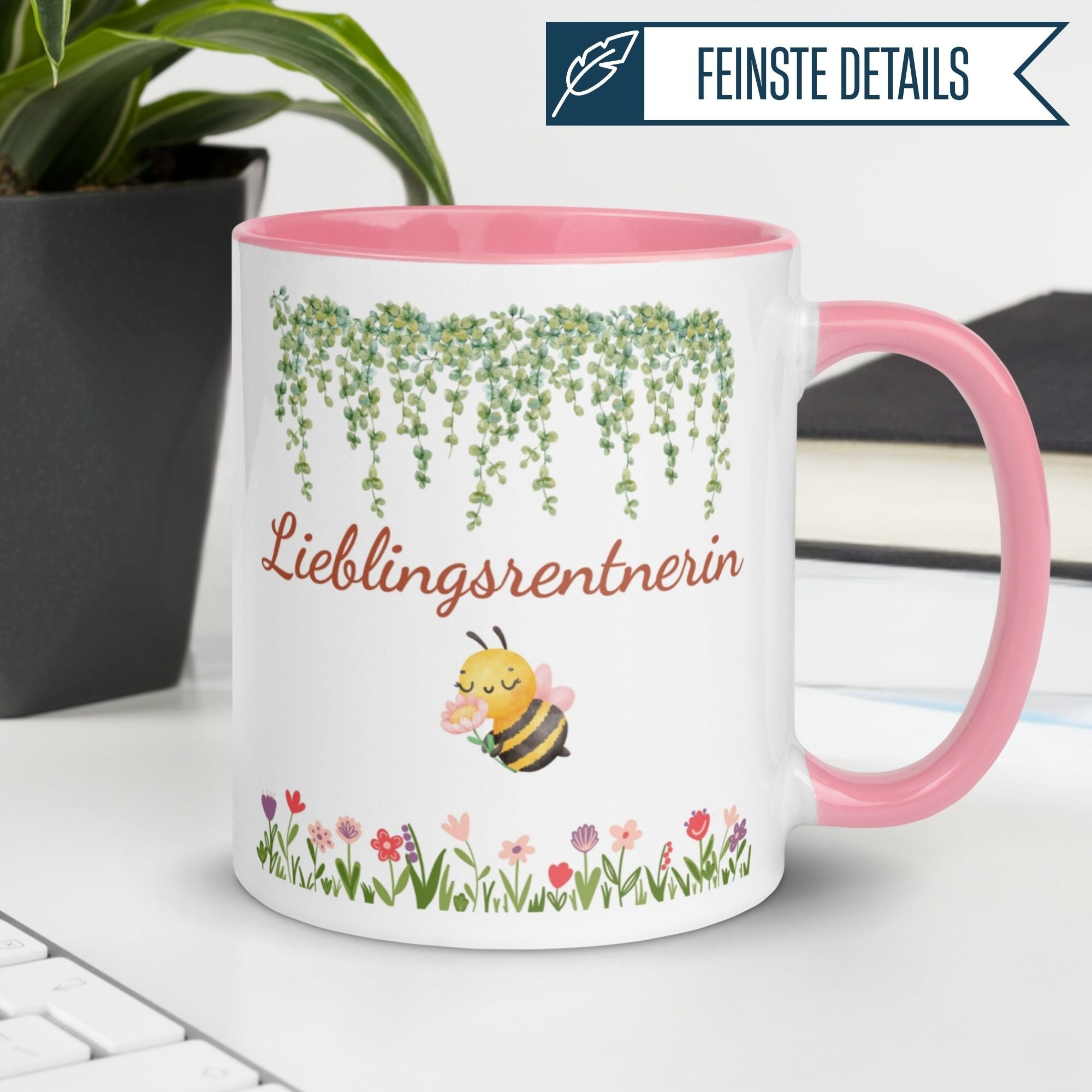 Momentals Tasse für Rentnerinnen mit Biene, Blumen und Spruch "Lieblingsrentnerin", ideal zum Renteneintritt.