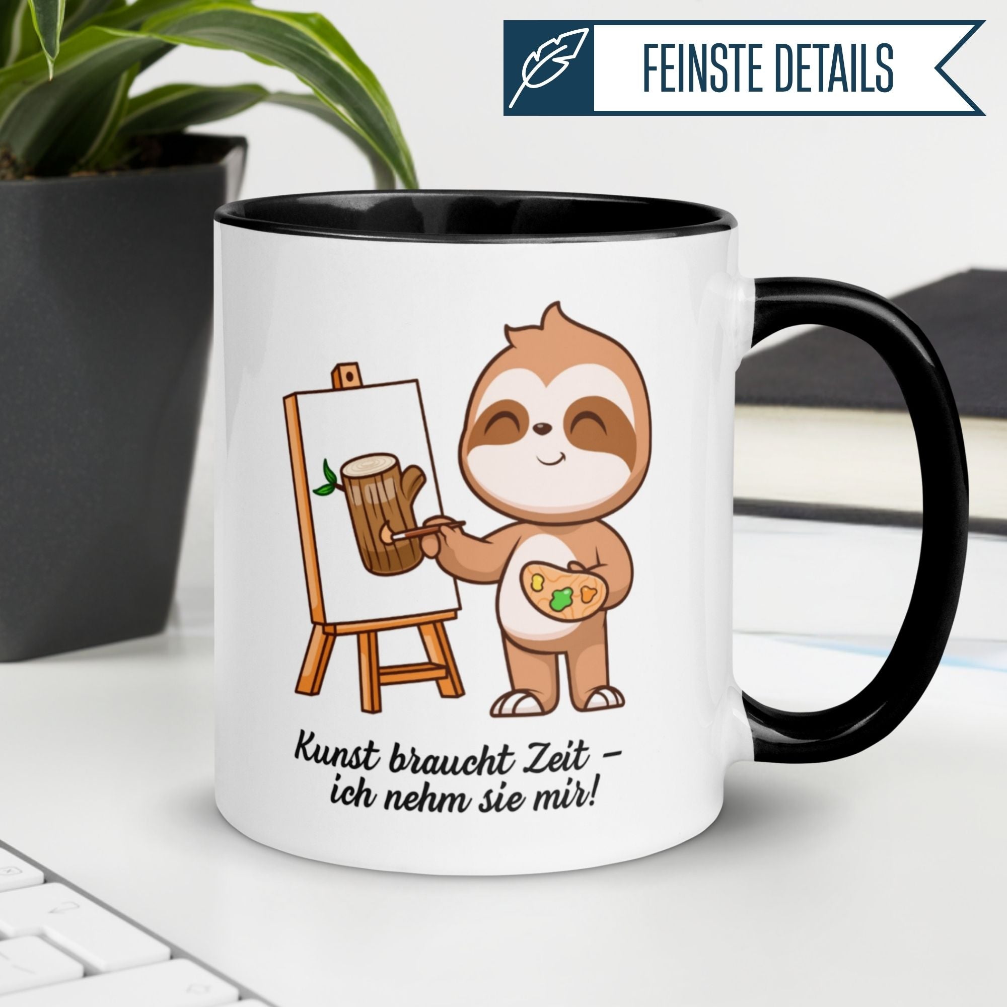 Momentals Tasse mit Faultier, das malt und sagt: "Kunst braucht Zeit – ich nehm sie mir!"